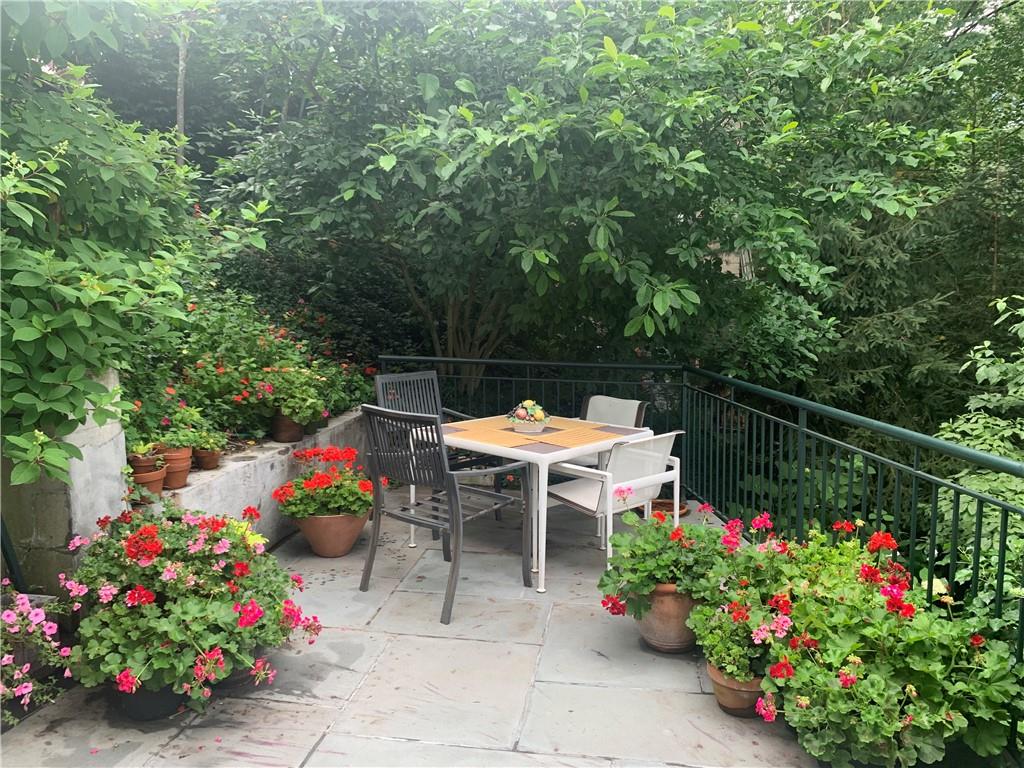 41 Lake Drive # Unit #B, Lake Peekskill, NY 10537