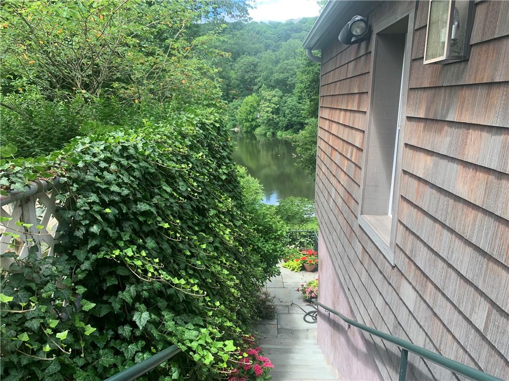 41 Lake Drive # Unit #B, Lake Peekskill, NY 10537