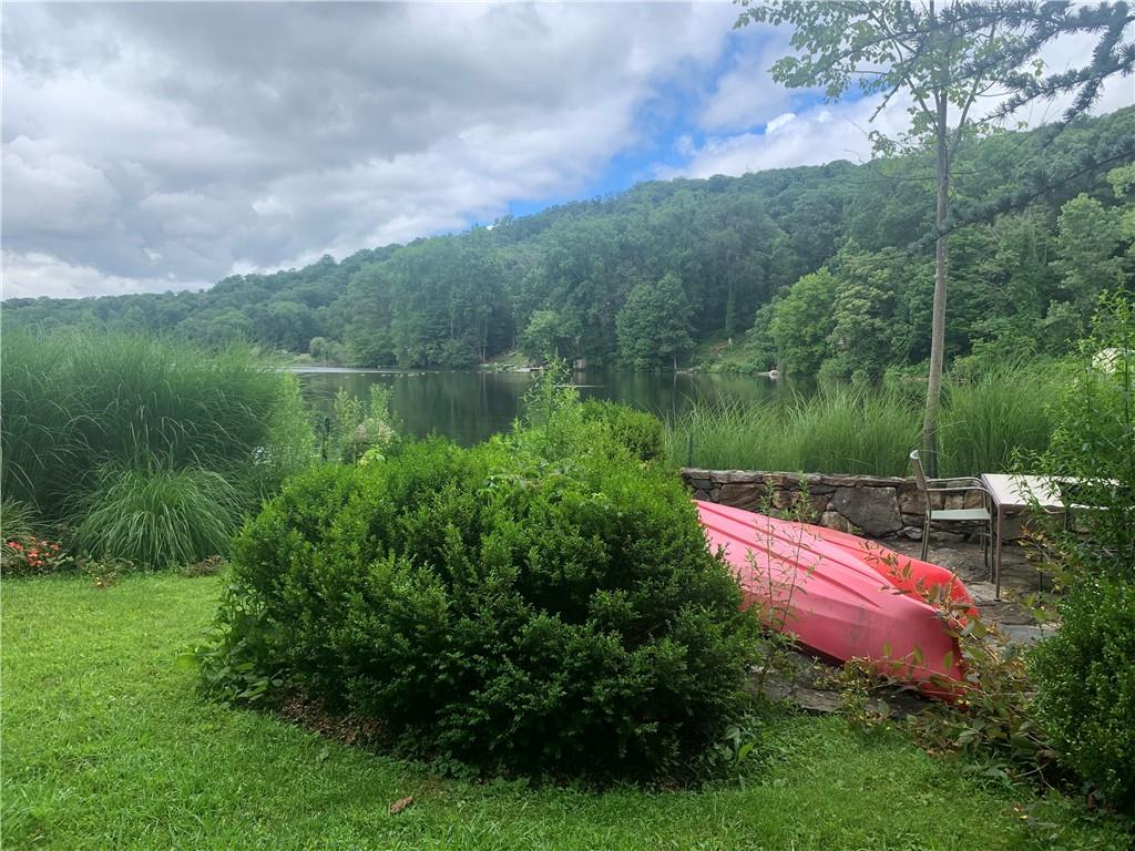 41 Lake Drive # Unit #B, Lake Peekskill, NY 10537