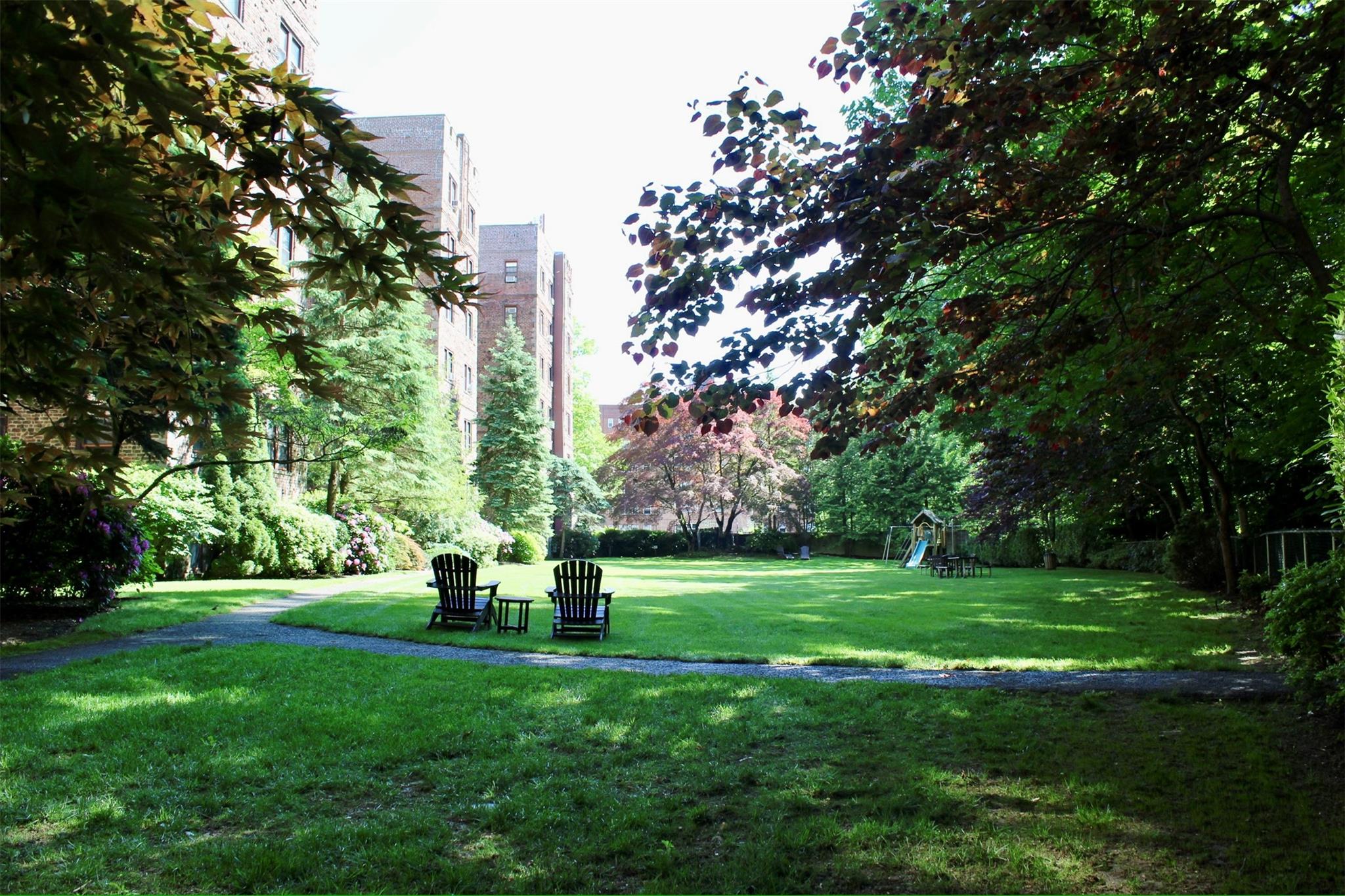 209 Garth Road # 1K, Scarsdale, NY 10583