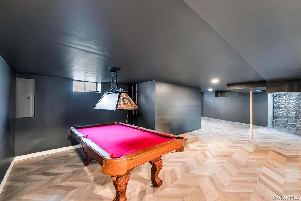 4 Bridle Court, Northport, NY 11768