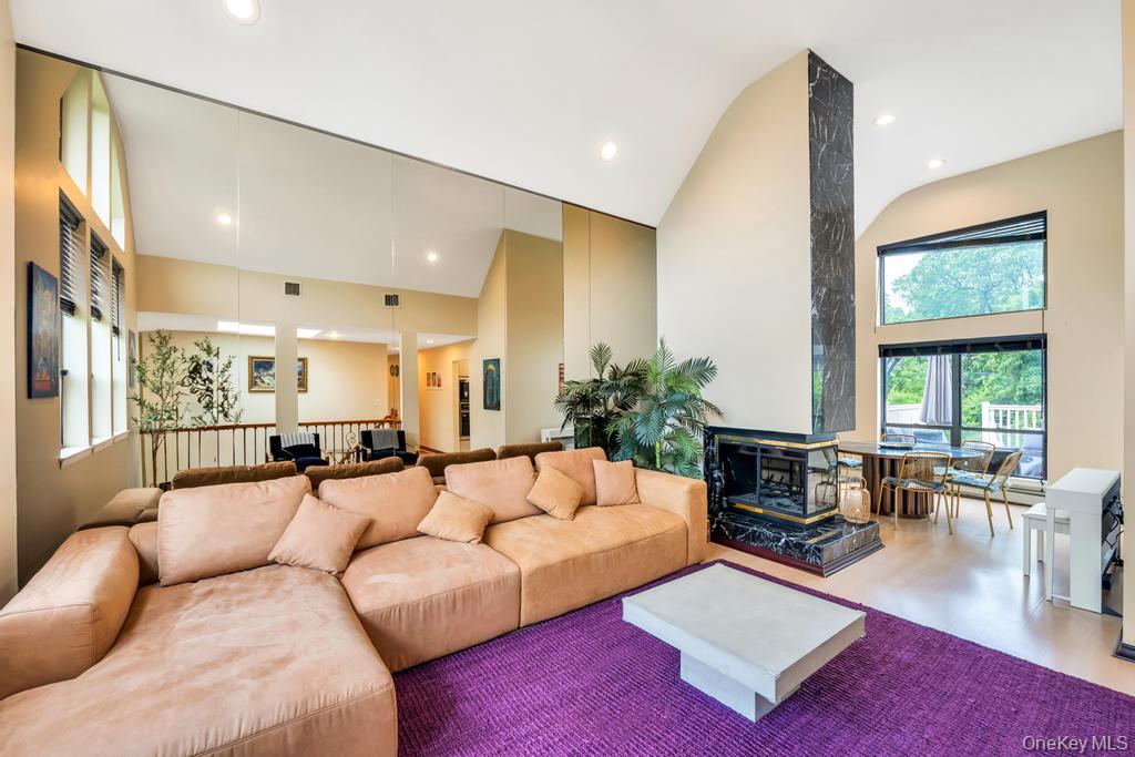 4 Bridle Court, Northport, NY 11768