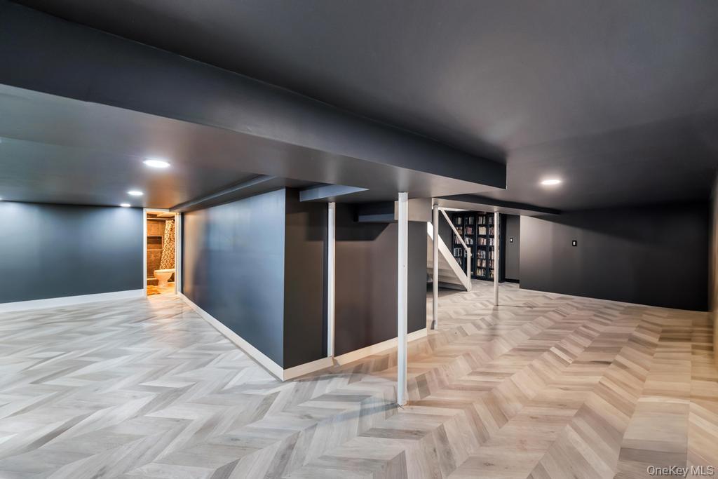 4 Bridle Court, Northport, NY 11768