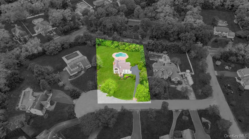 4 Bridle Court, Northport, NY 11768