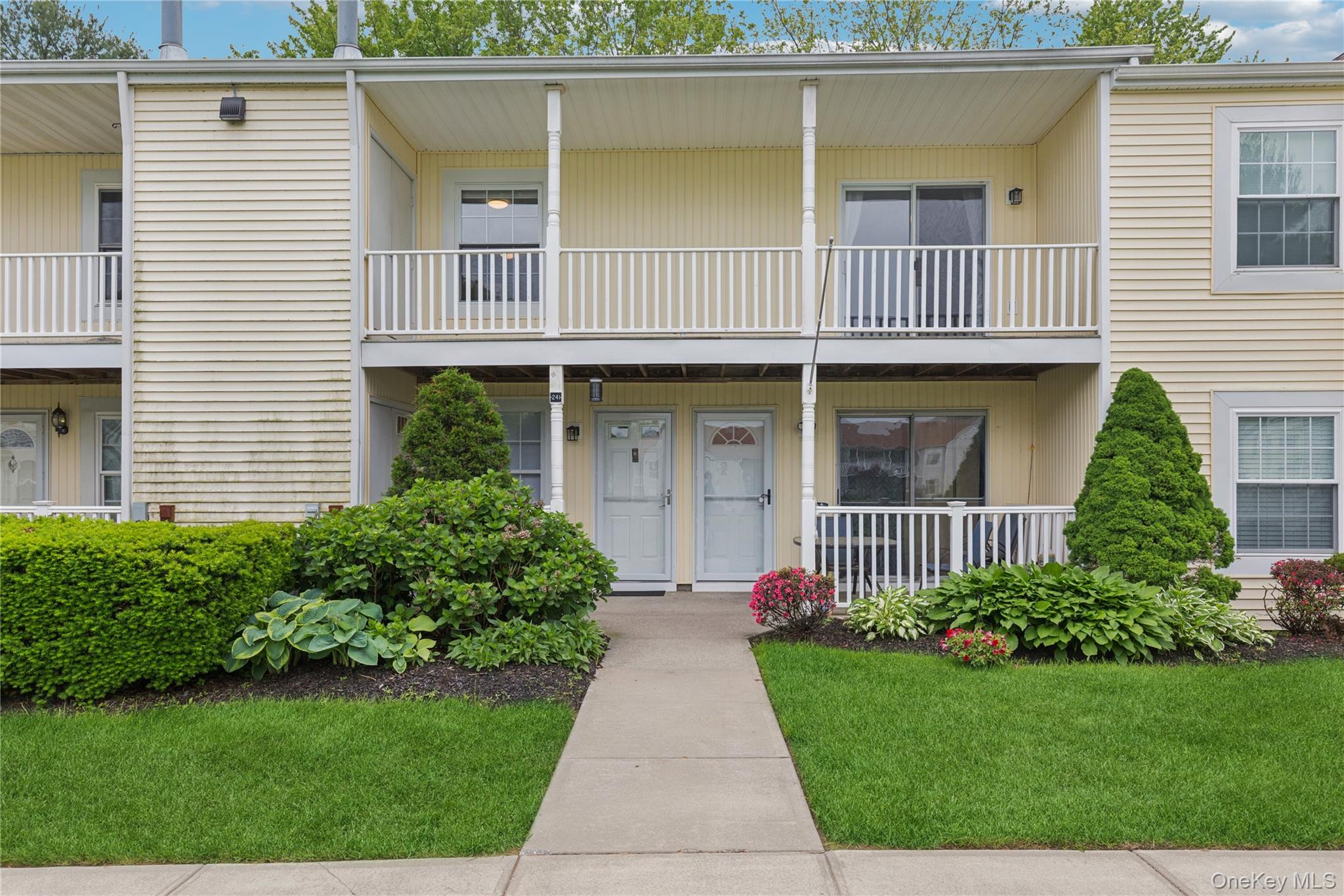 241 Fairview Circle, Middle Island, NY 11953