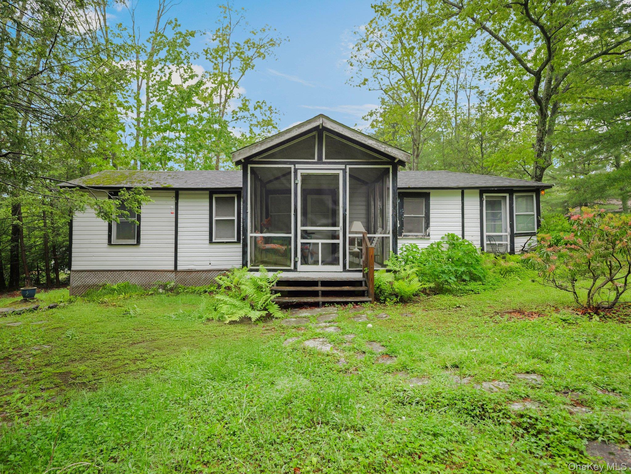 13 Sycamore Trail, Wurtsboro, NY 12790