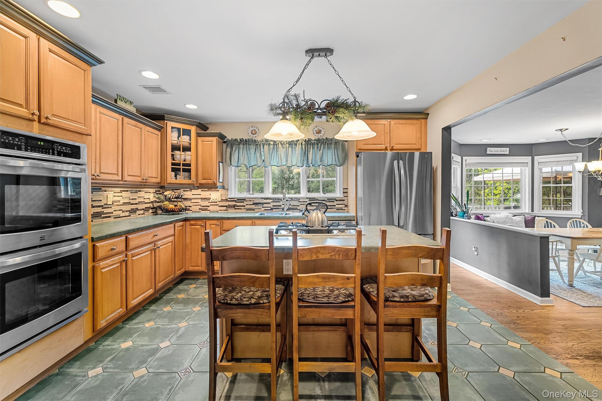 21 Mile Road, Suffern, NY 10901