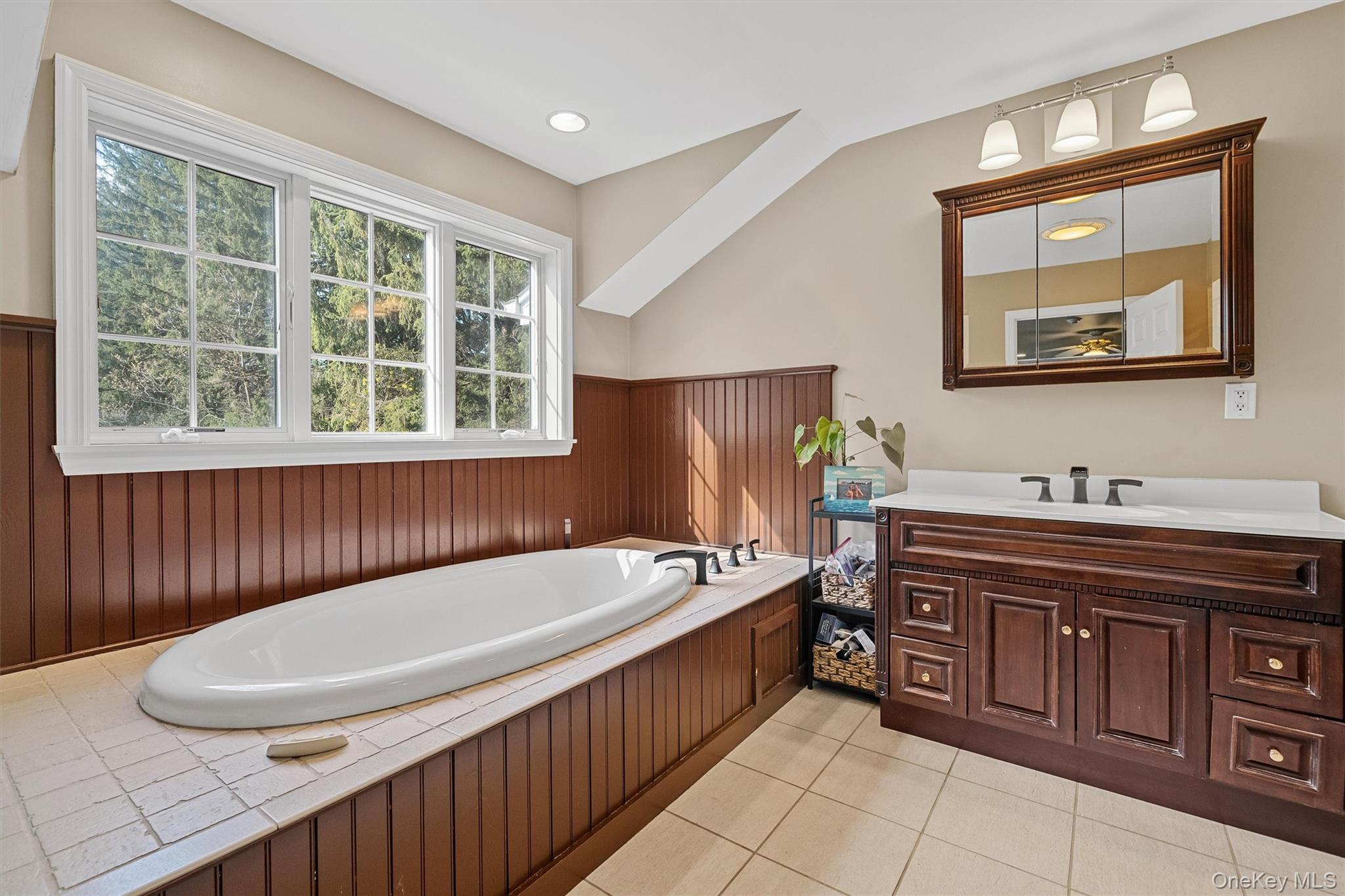 21 Mile Road, Suffern, NY 10901