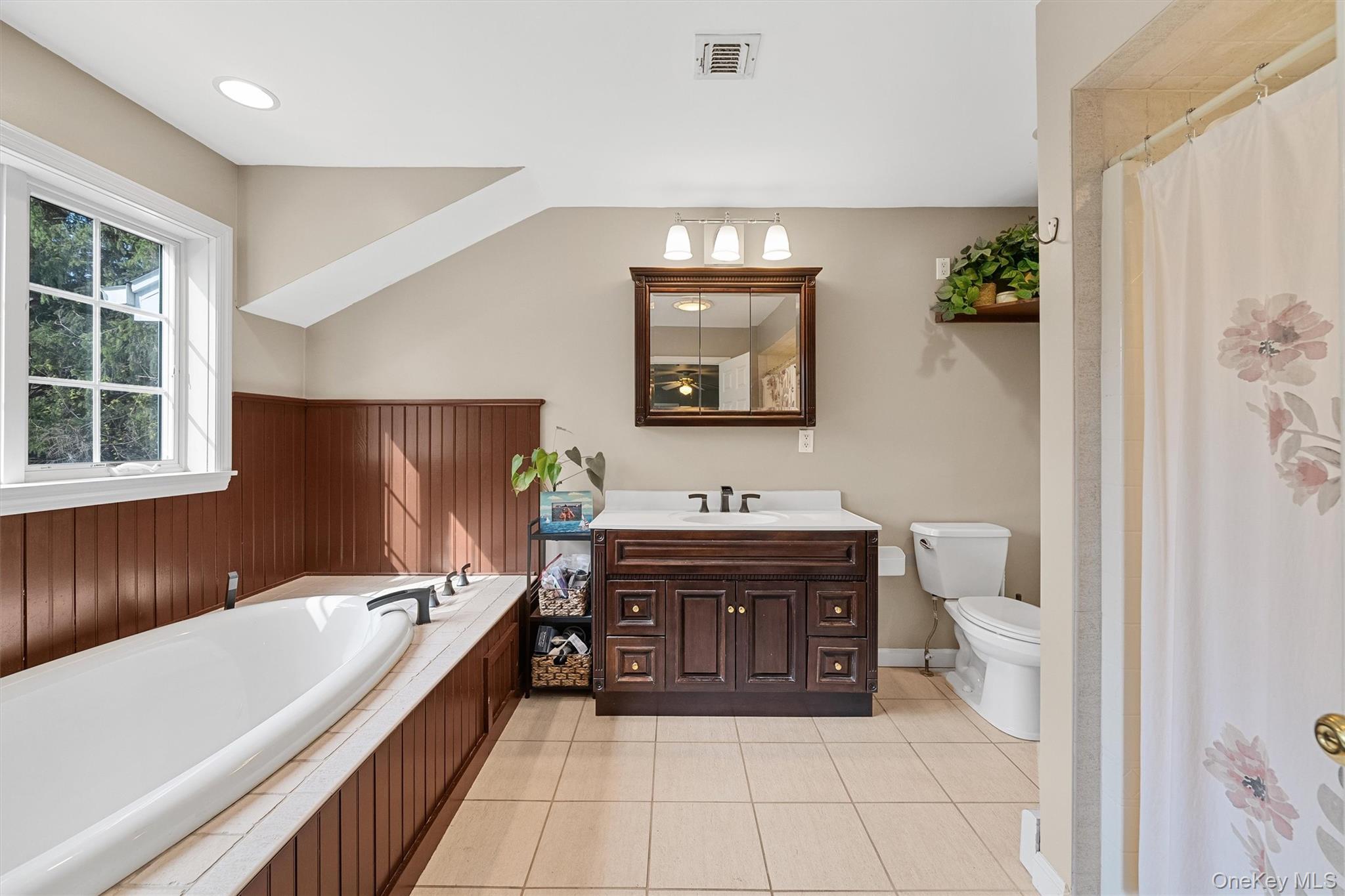 21 Mile Road, Suffern, NY 10901