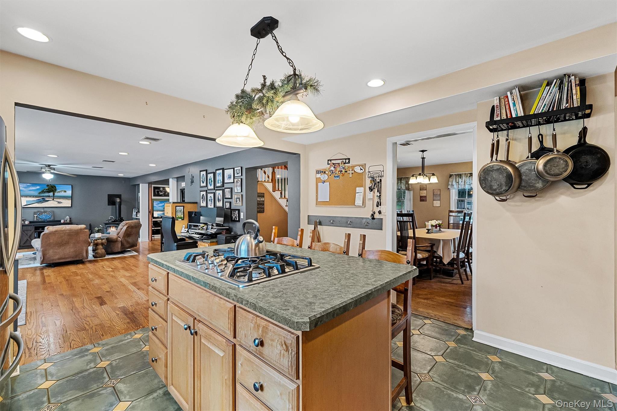 21 Mile Road, Suffern, NY 10901