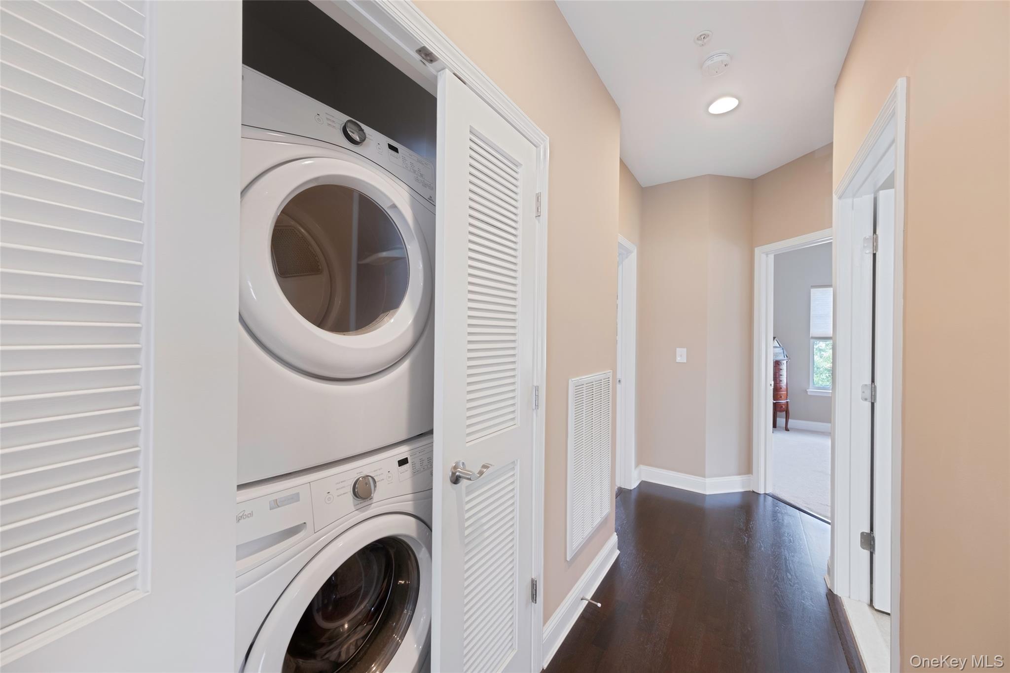 135 Rosebud Court # 135, Patchogue, NY 11772