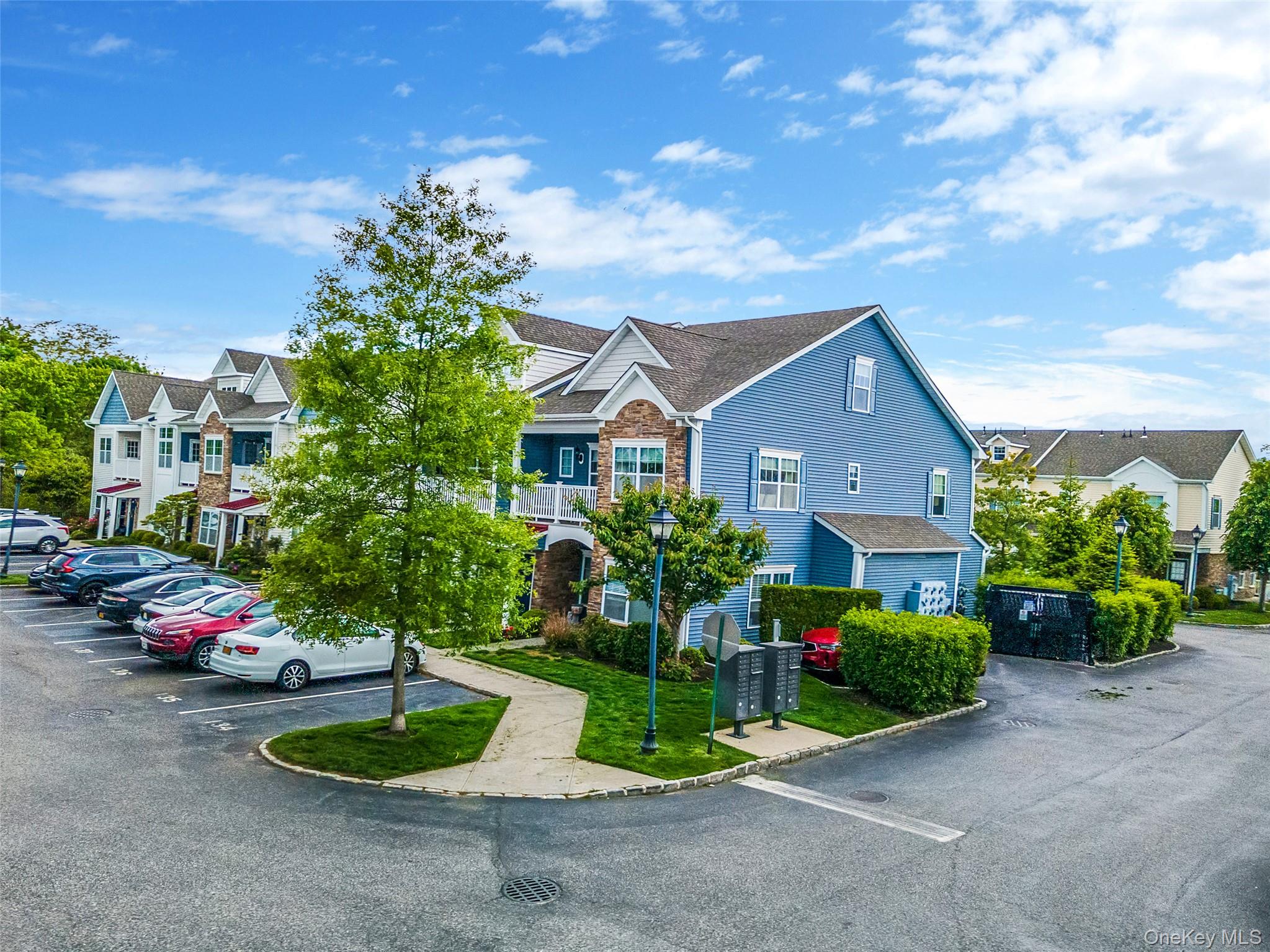 135 Rosebud Court # 135, Patchogue, NY 11772