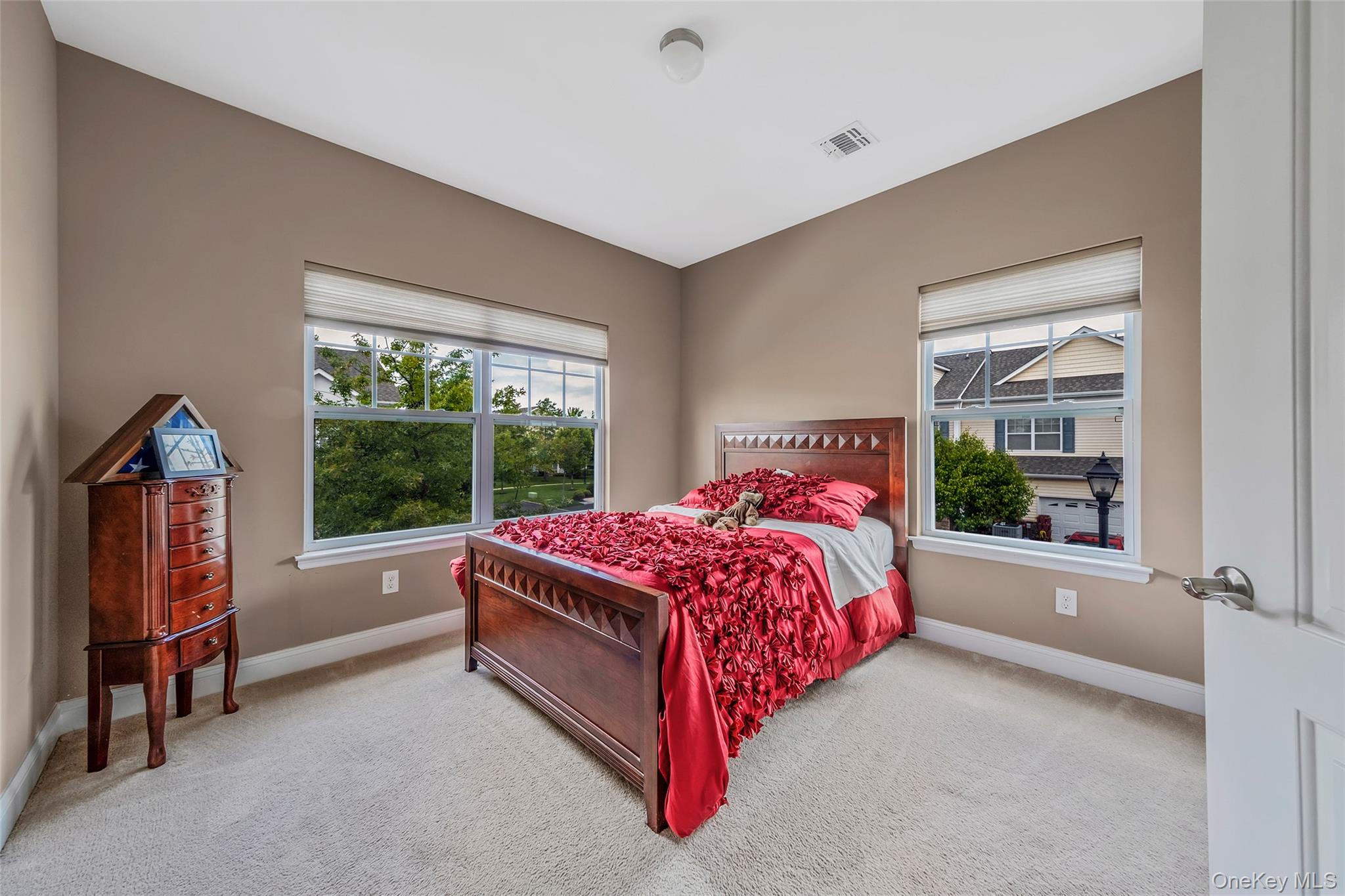 135 Rosebud Court # 135, Patchogue, NY 11772