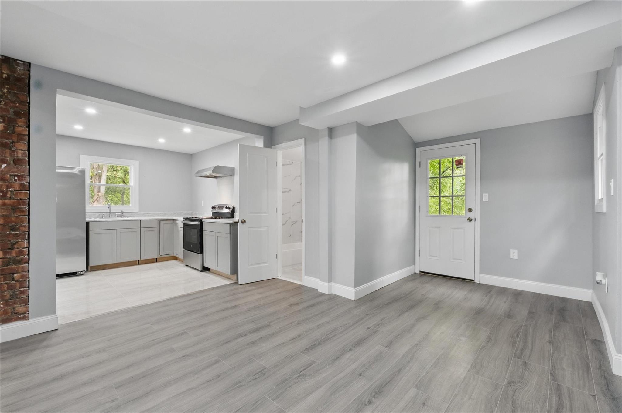 809 Broadway/Route 9W, Ulster Park, NY 12487