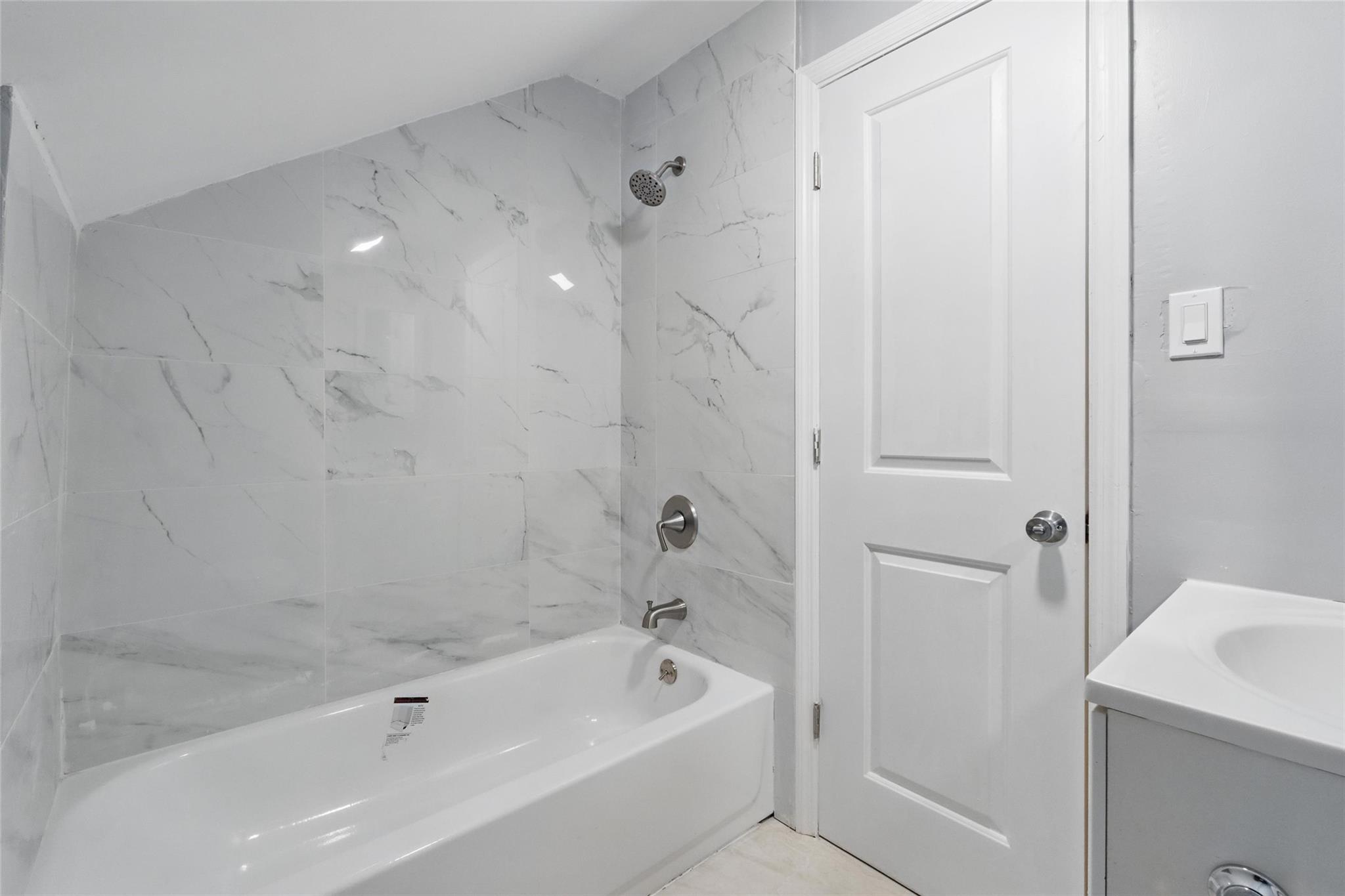 809 Broadway/Route 9W, Ulster Park, NY 12487