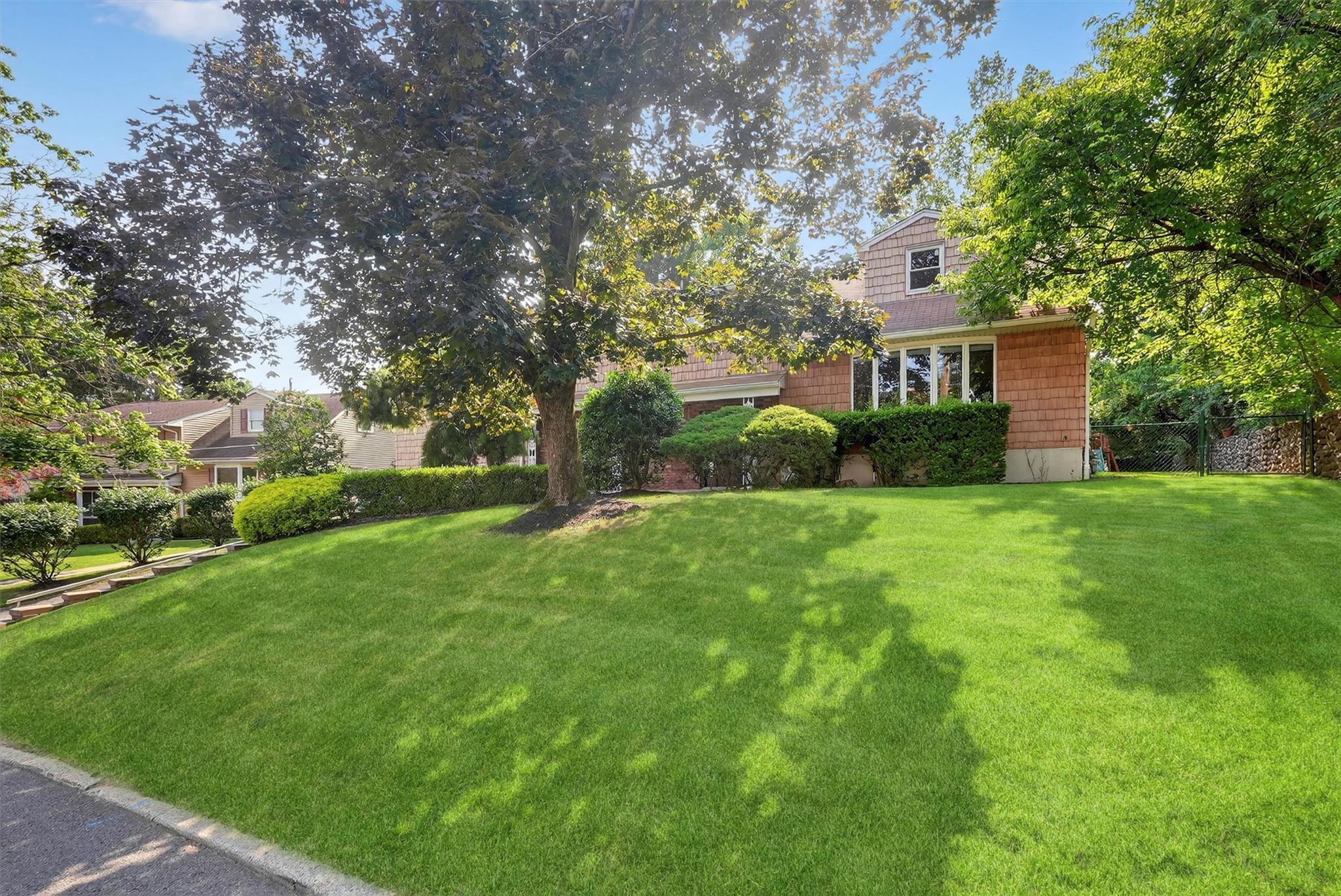 15 Dr Frank Road, Spring Valley, NY 10977