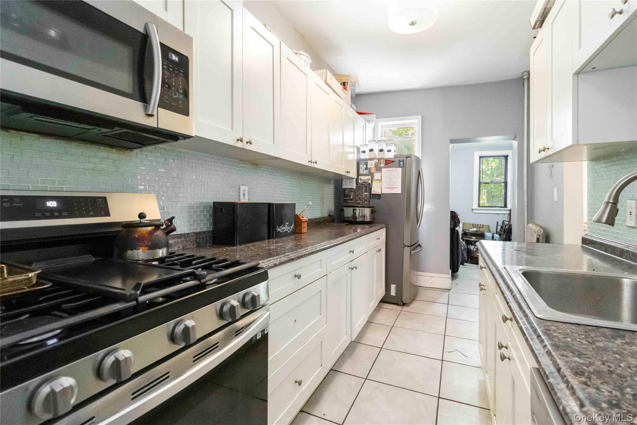 806 New Jersey Avenue, Brooklyn, NY 11207