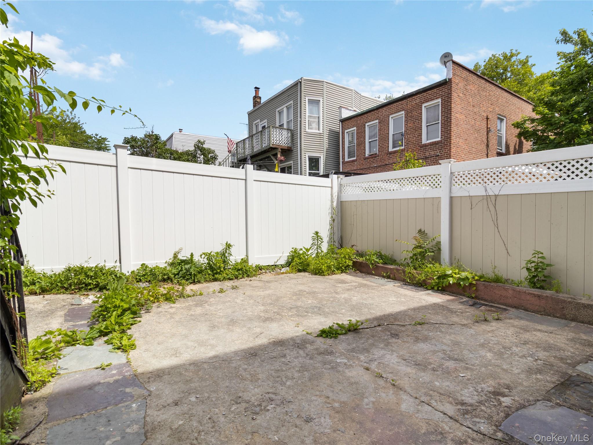 987 Pierce Avenue, Bronx, NY 10462