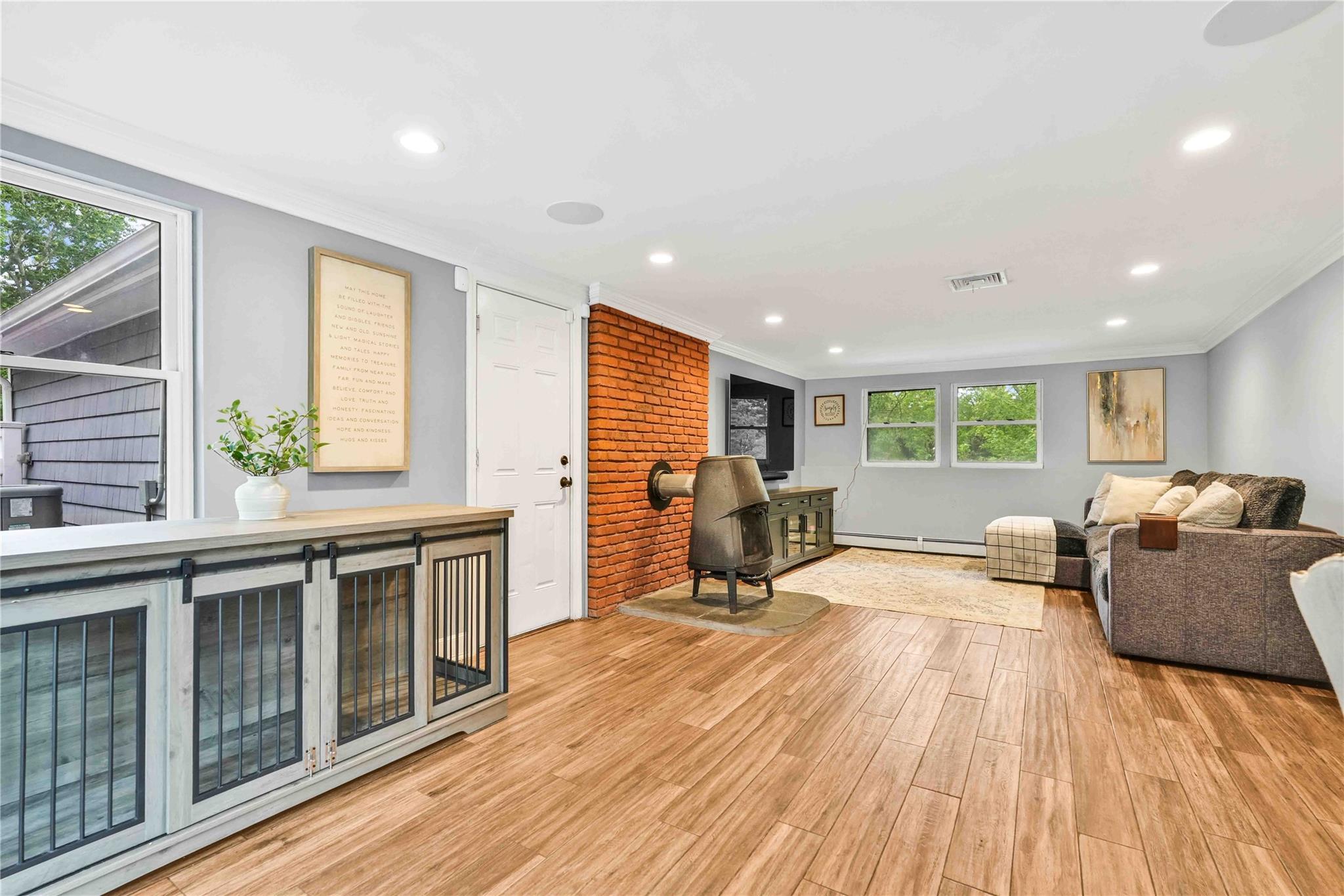 69 Bankside Drive, Centerport, NY 11721