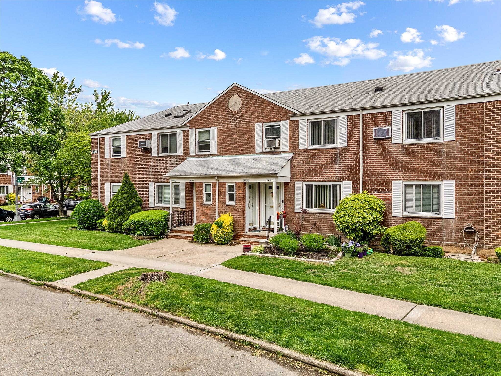 247- 78 77th Crescent # B, Bellerose, NY 11426