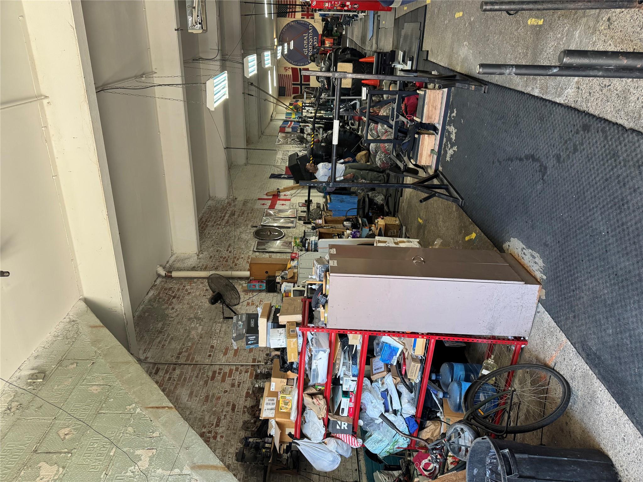 987 pacific, Brooklyn, NY 11238