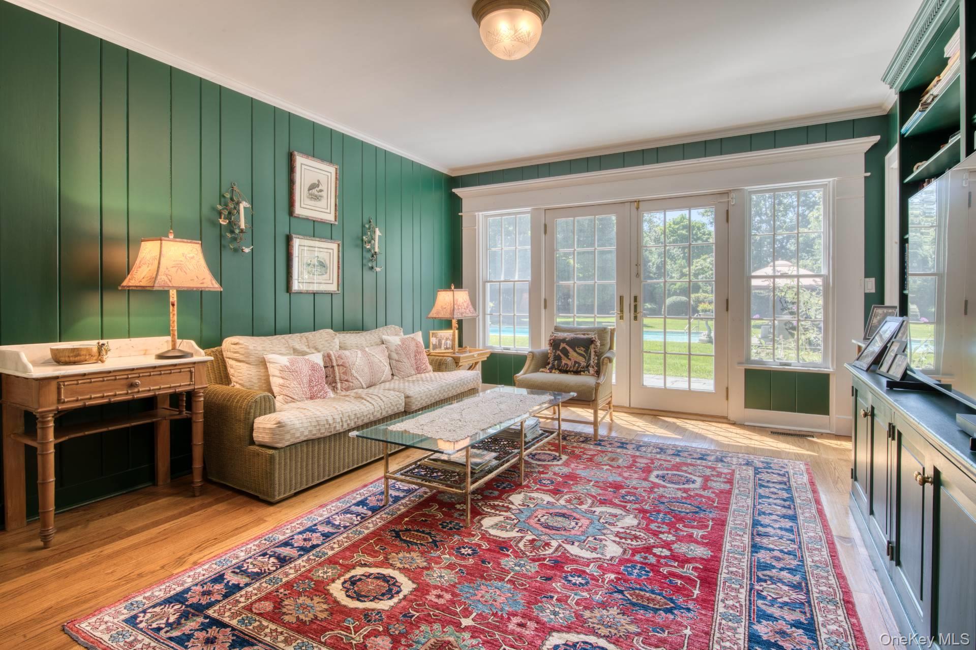 73 South Road, Westhampton Beach, NY 11978