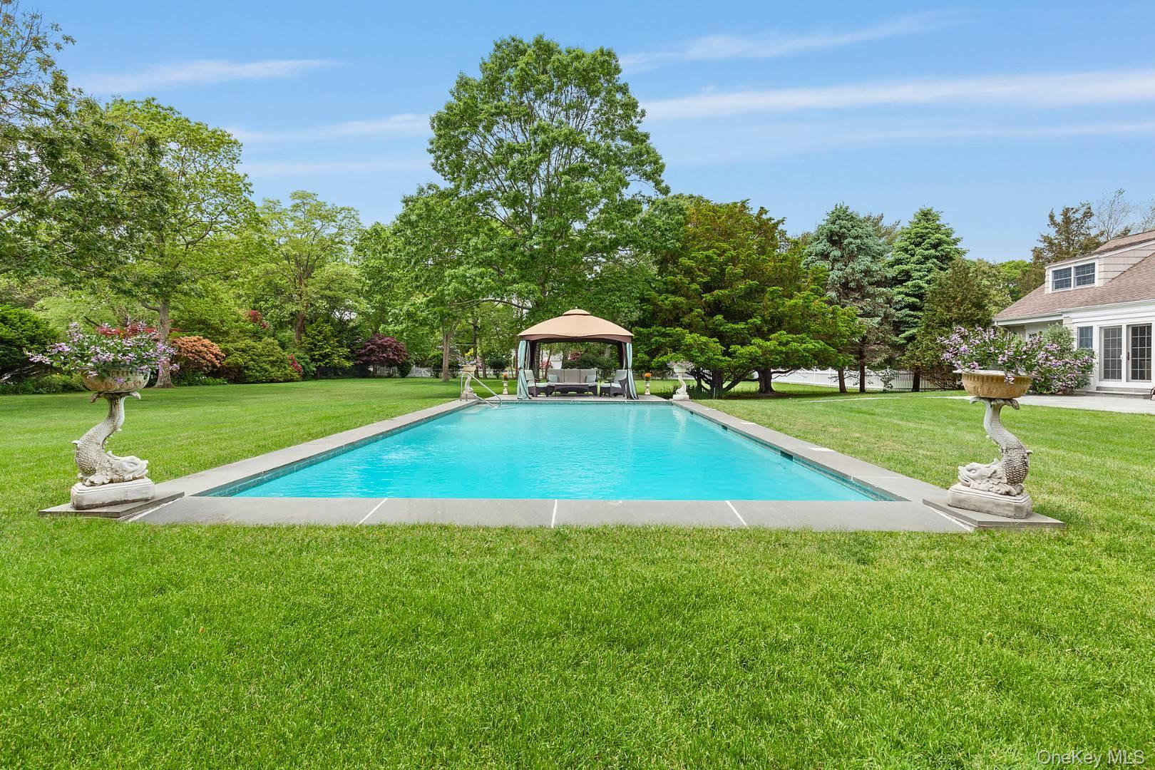 73 South Road, Westhampton Beach, NY 11978