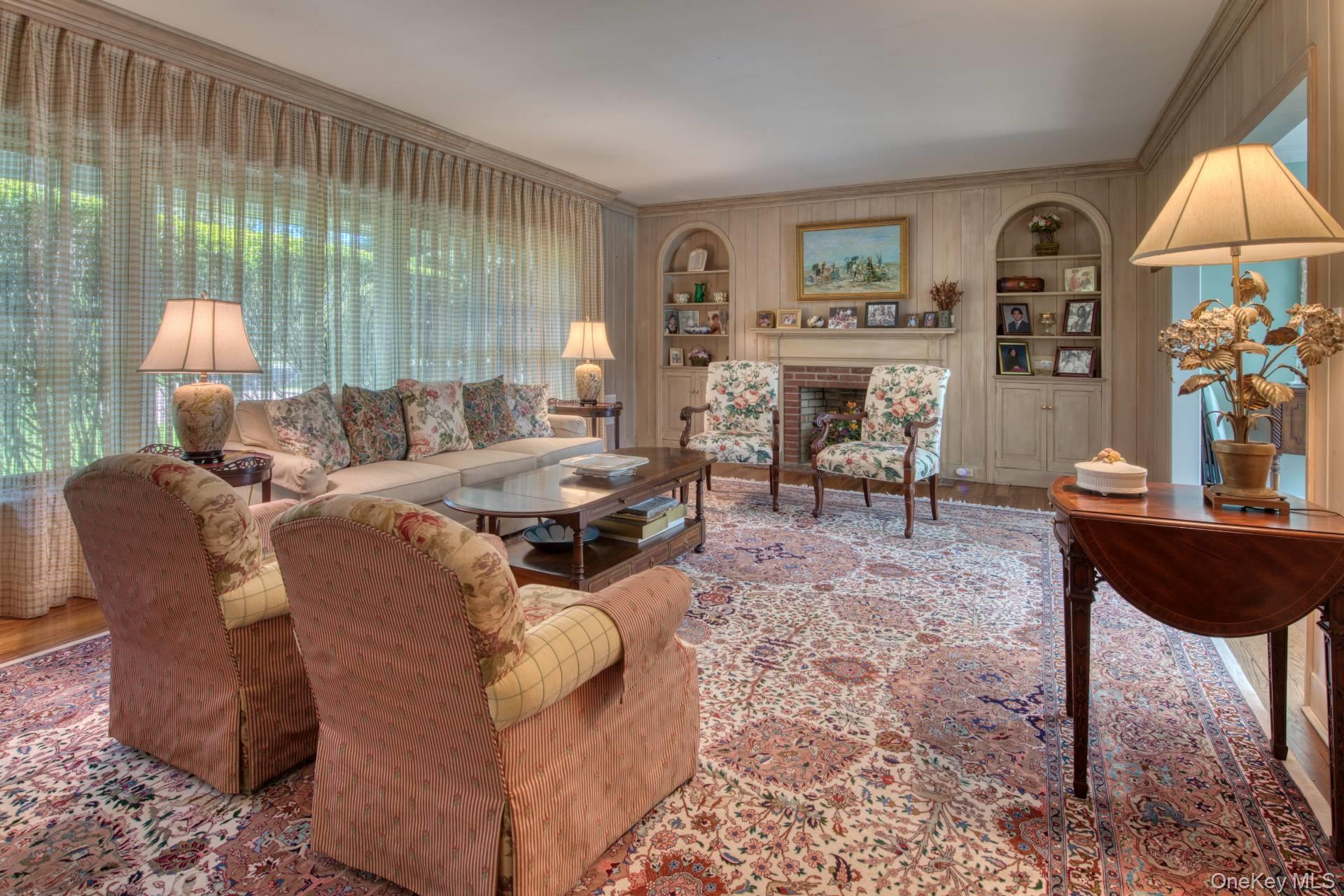 73 South Road, Westhampton Beach, NY 11978