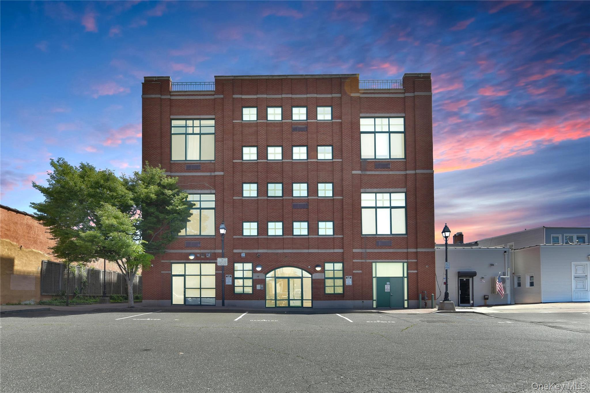 70 S Main Street # 307-PH, Freeport, NY 11520