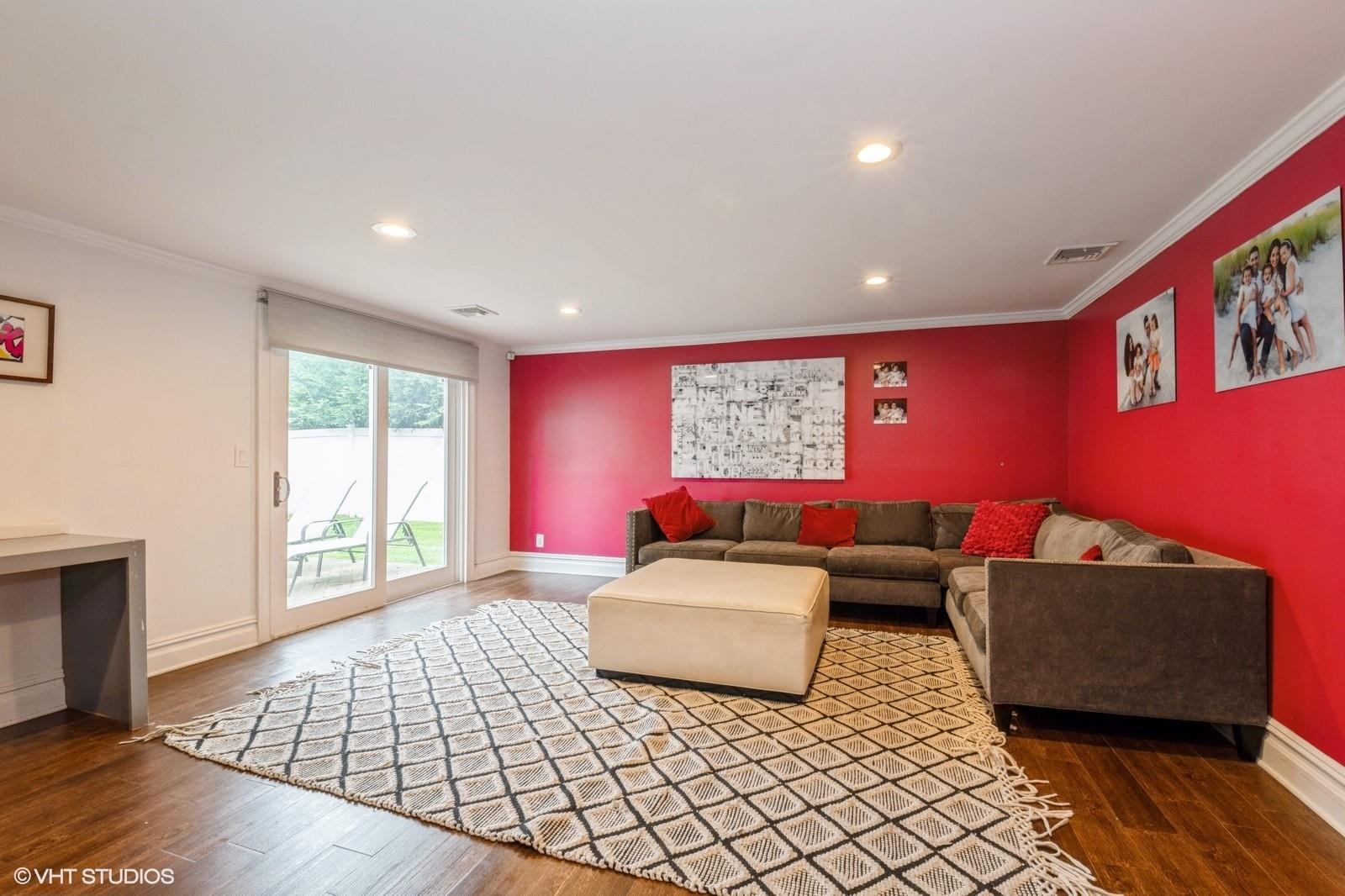 756 Dumont Place, North Woodmere, NY 11581