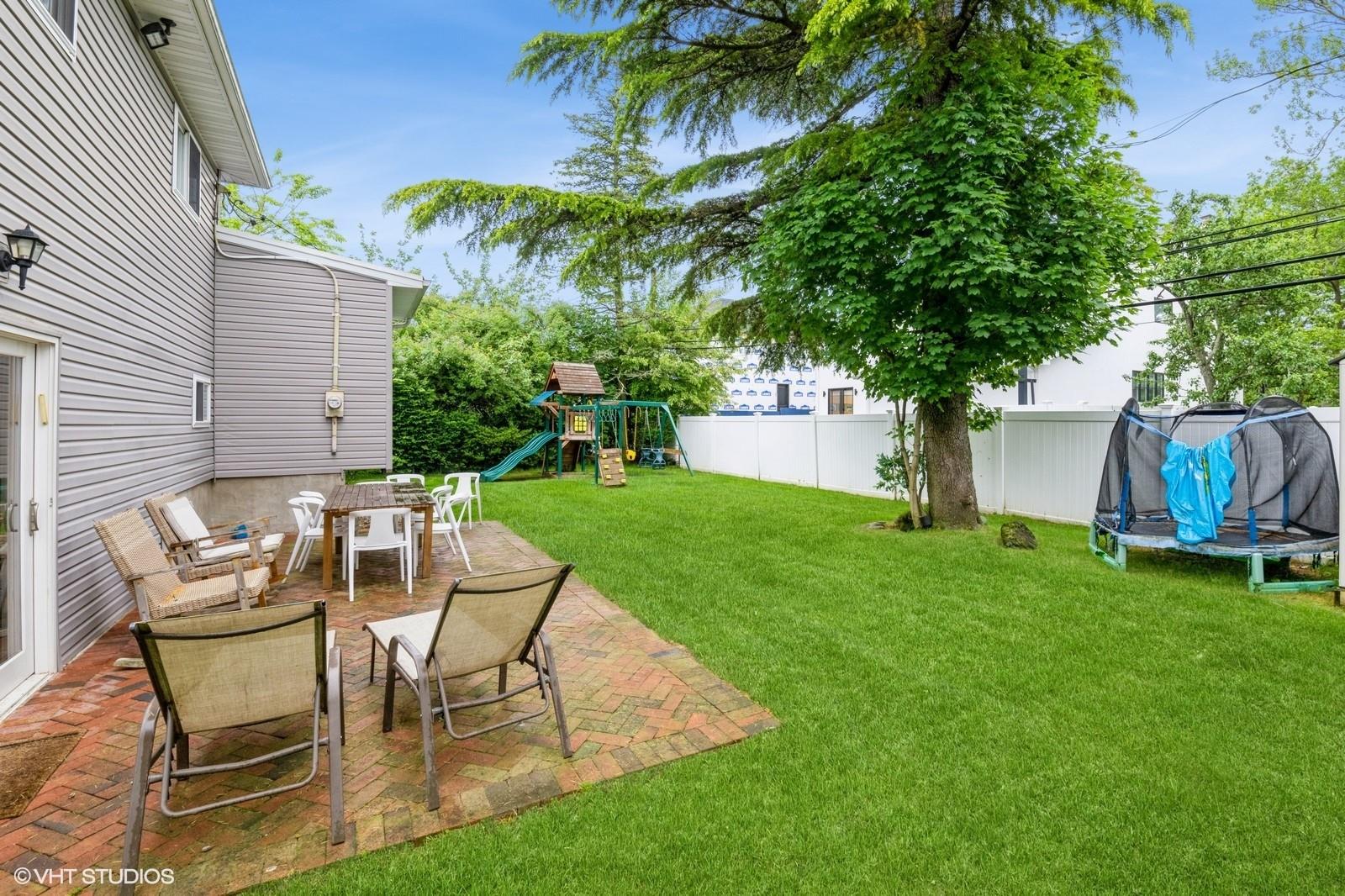 756 Dumont Place, North Woodmere, NY 11581