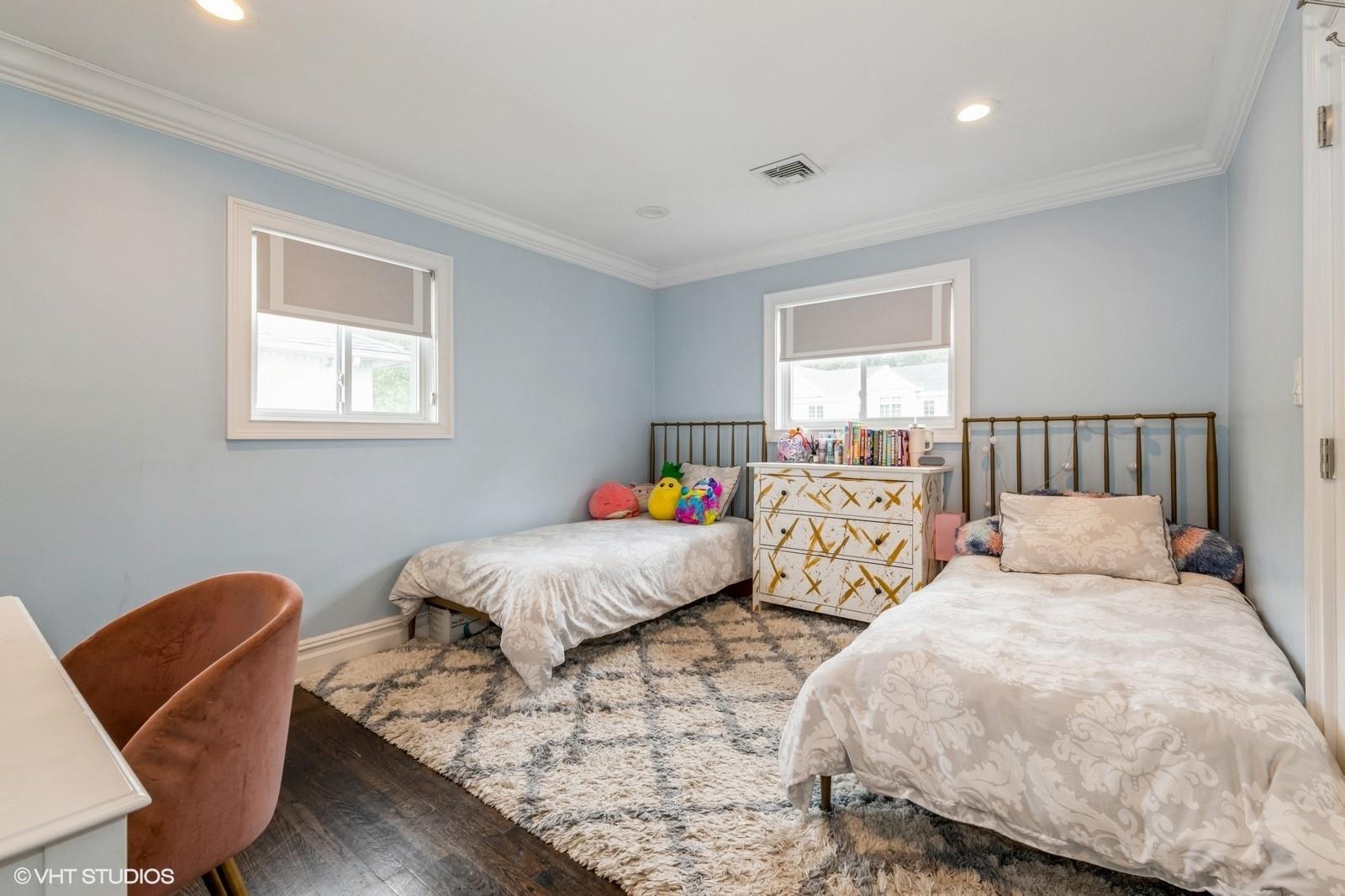 756 Dumont Place, North Woodmere, NY 11581