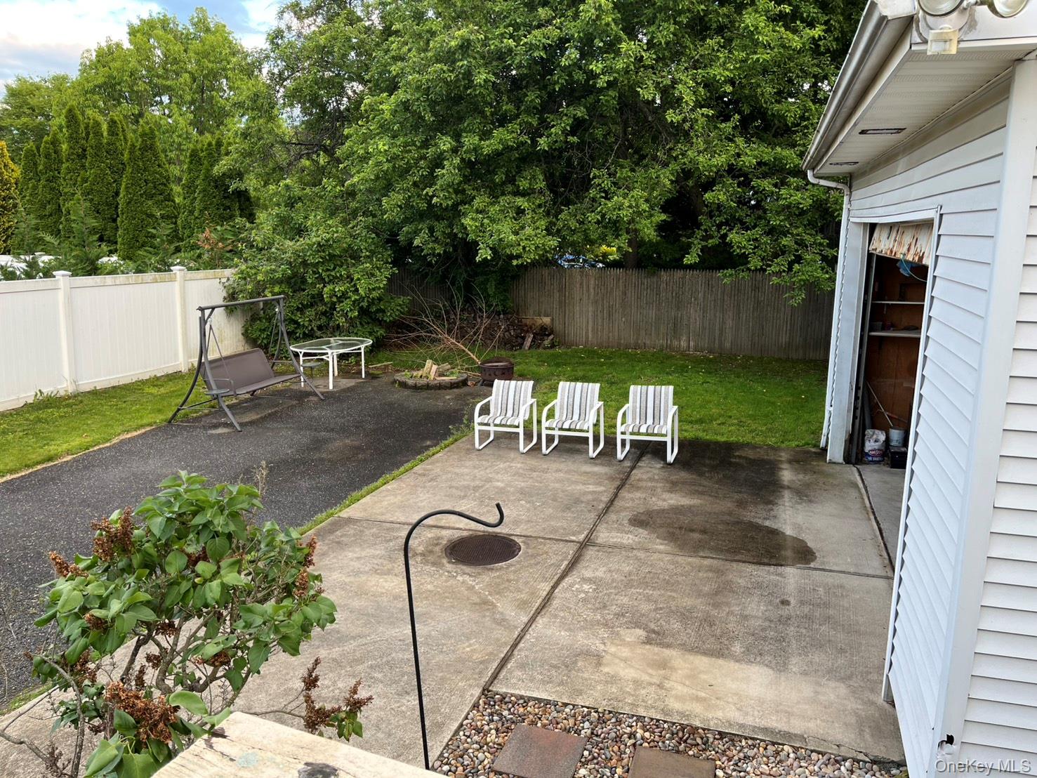 13 Reinhart Court, Melville, NY 11747