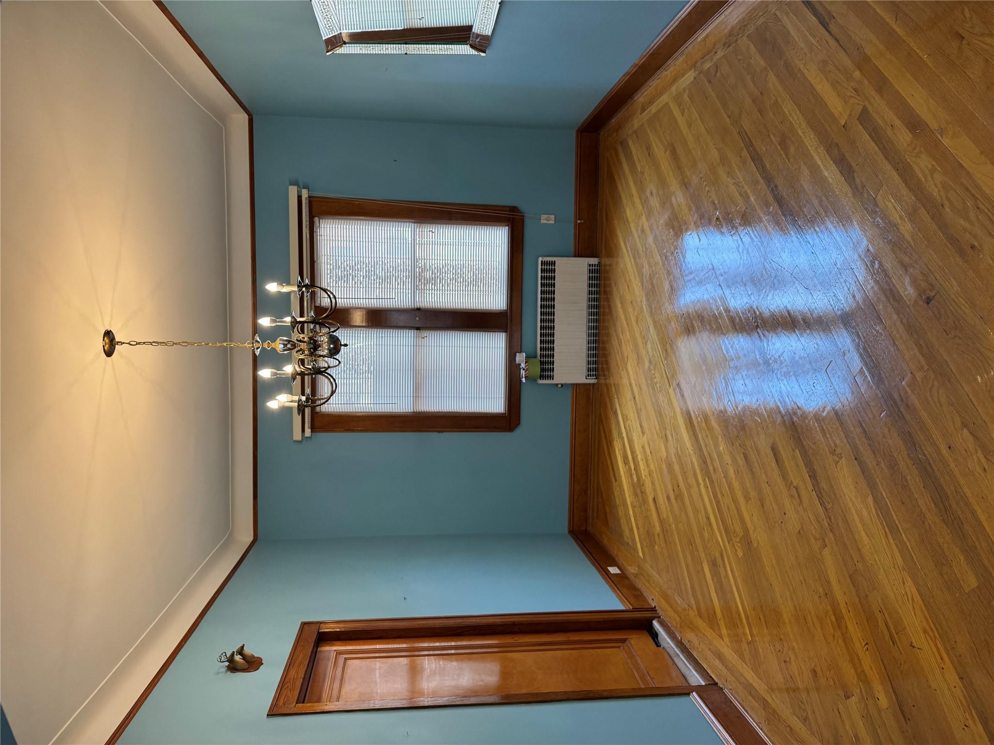 6472 84th Street, Middle Village, NY 11379