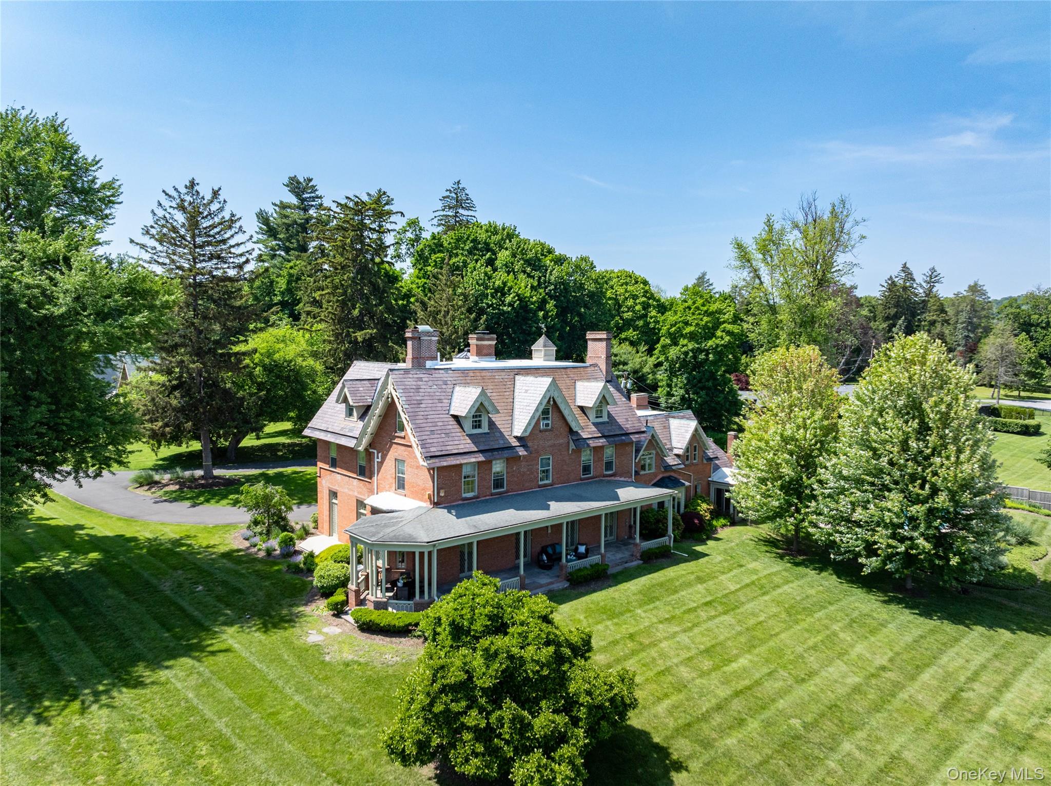 560 Grand Avenue, Balmville, NY 12550