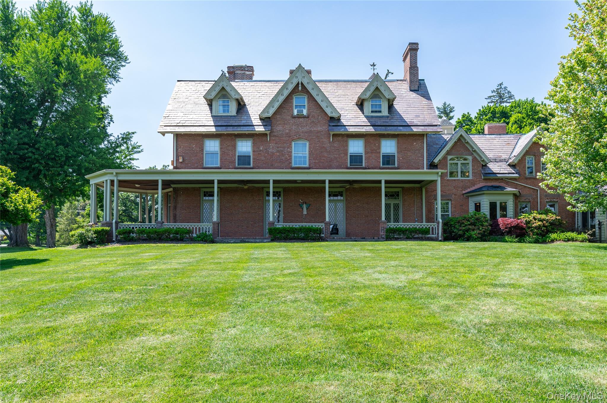 560 Grand Avenue, Balmville, NY 12550