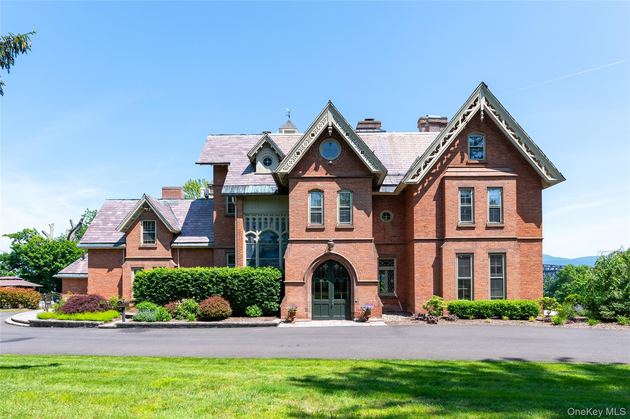 560 Grand Avenue, Balmville, NY 12550