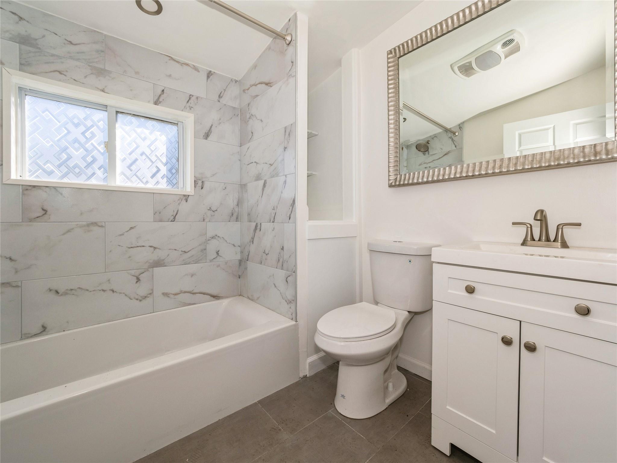 34 Woodland Avenue, Poughkeepsie, NY 12603