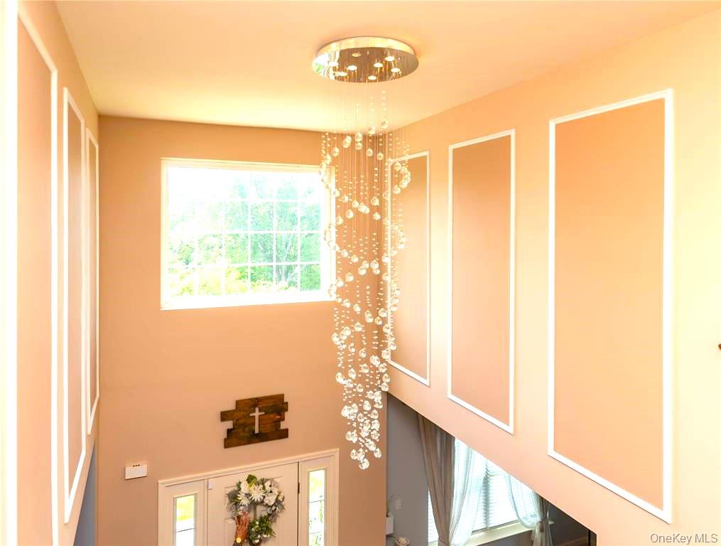 38 Panorama Drive, New Windsor, NY 12553