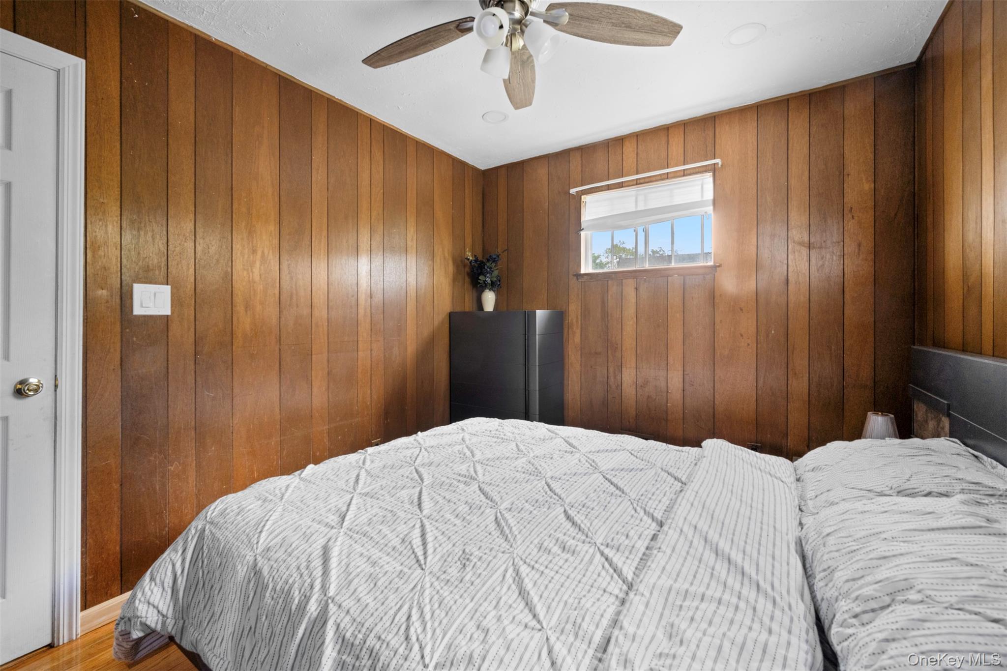 21 Westgate Road, Massapequa Park, NY 11762