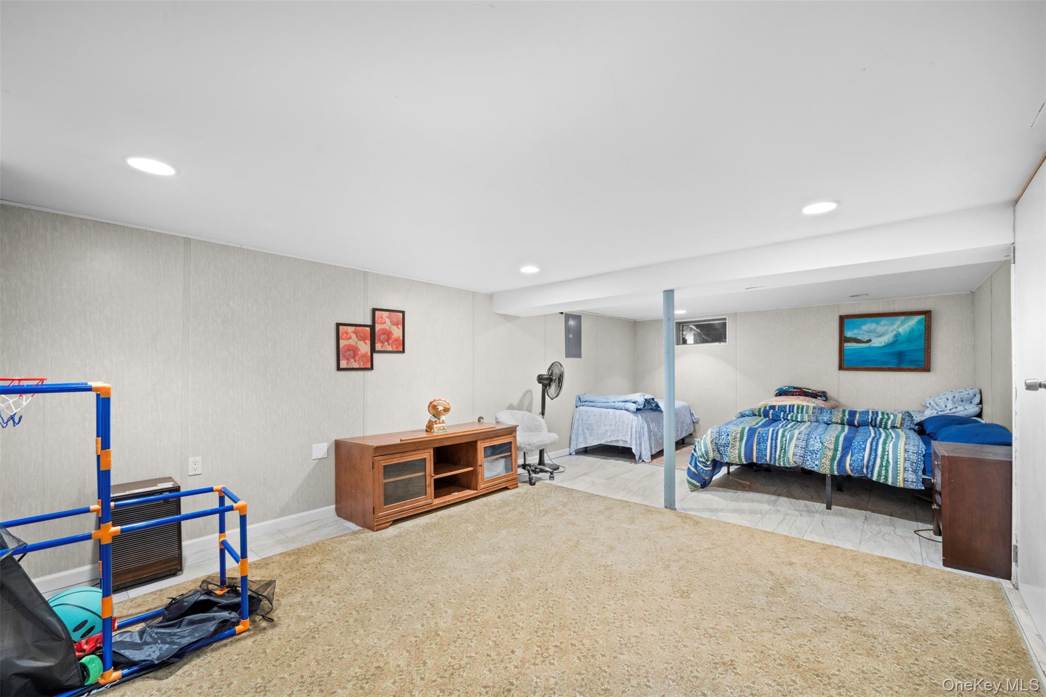 21 Westgate Road, Massapequa Park, NY 11762