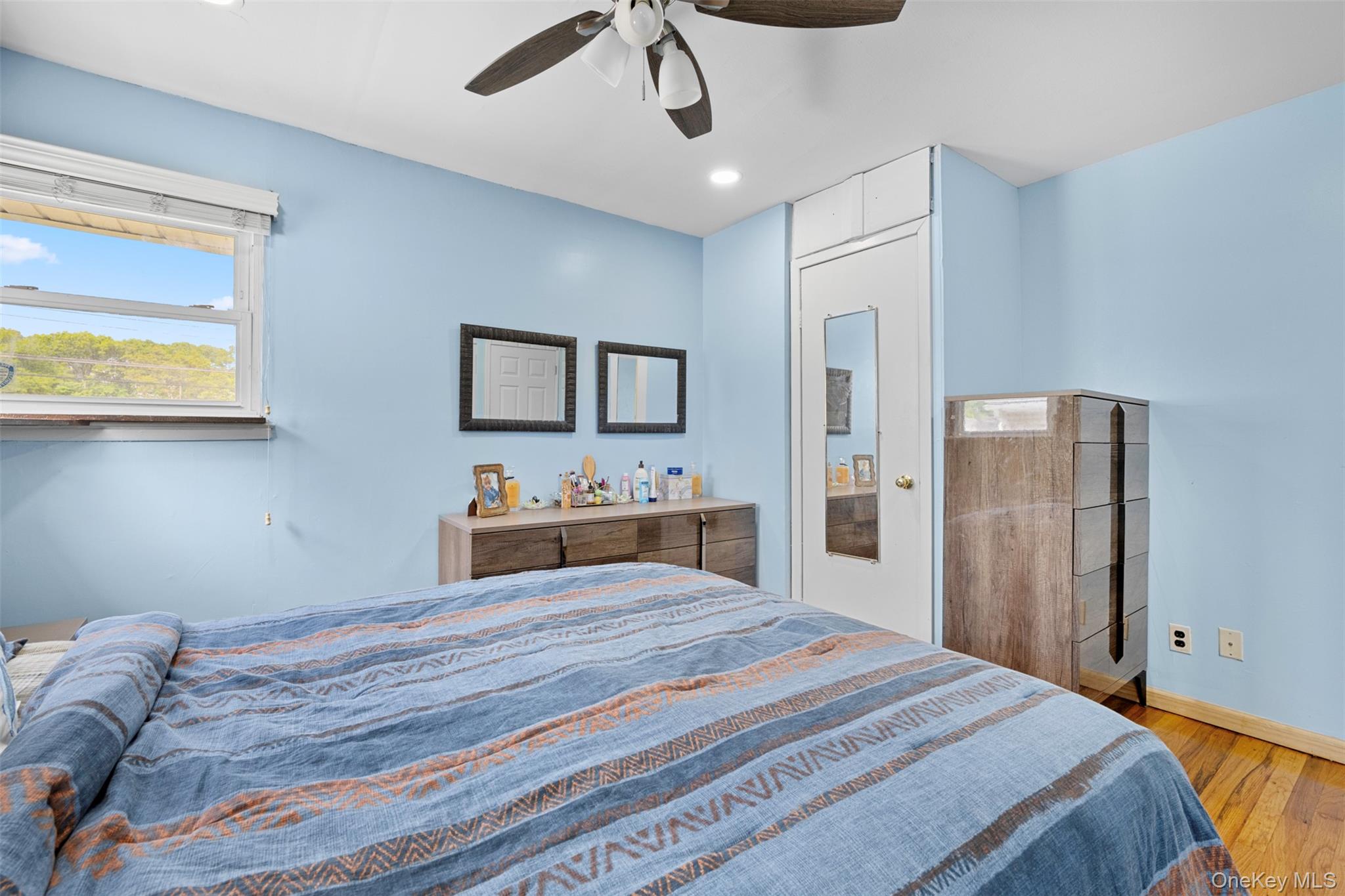 21 Westgate Road, Massapequa Park, NY 11762