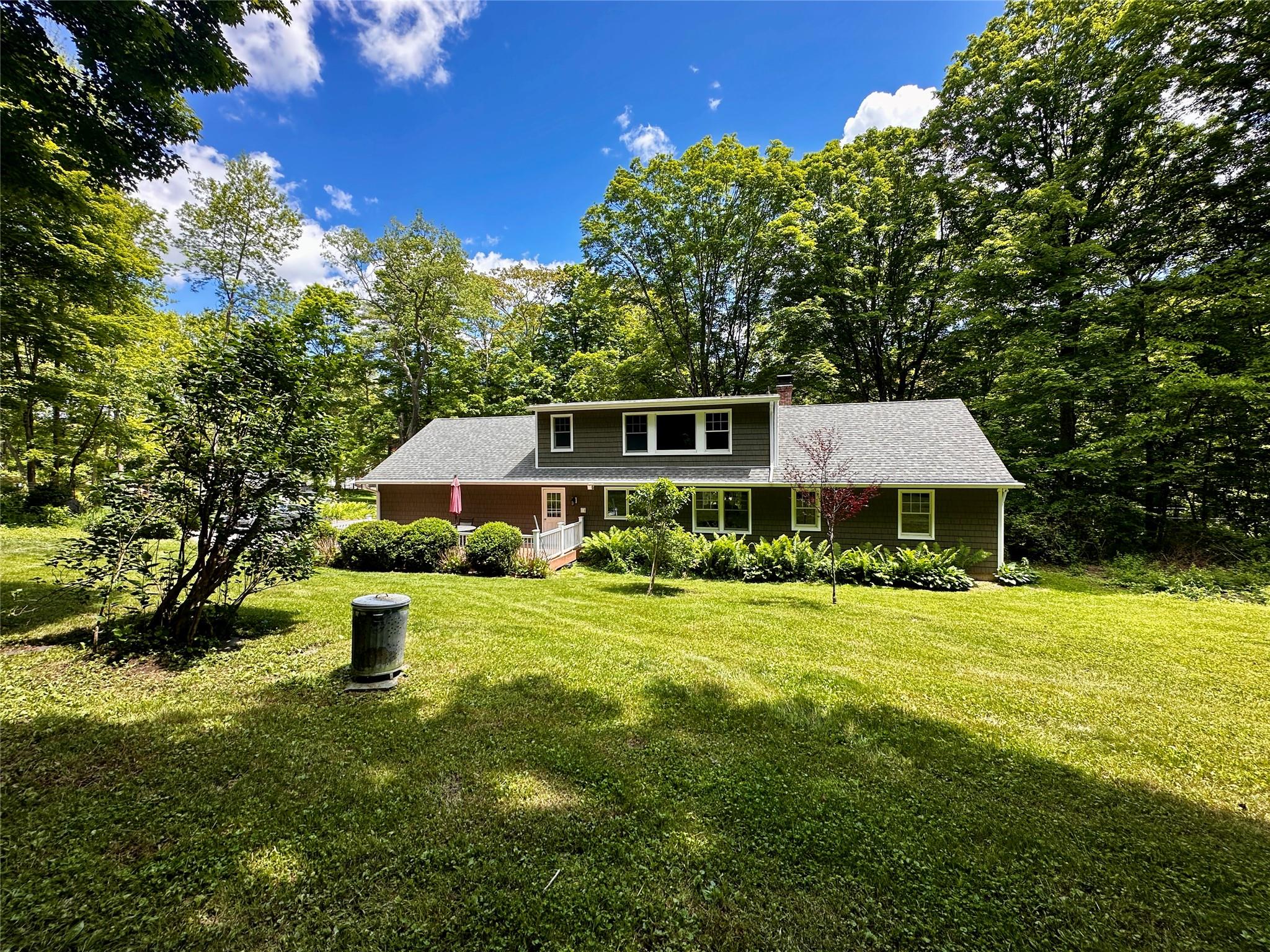 287 Hunns Lake Road, Stanfordville, NY 12581