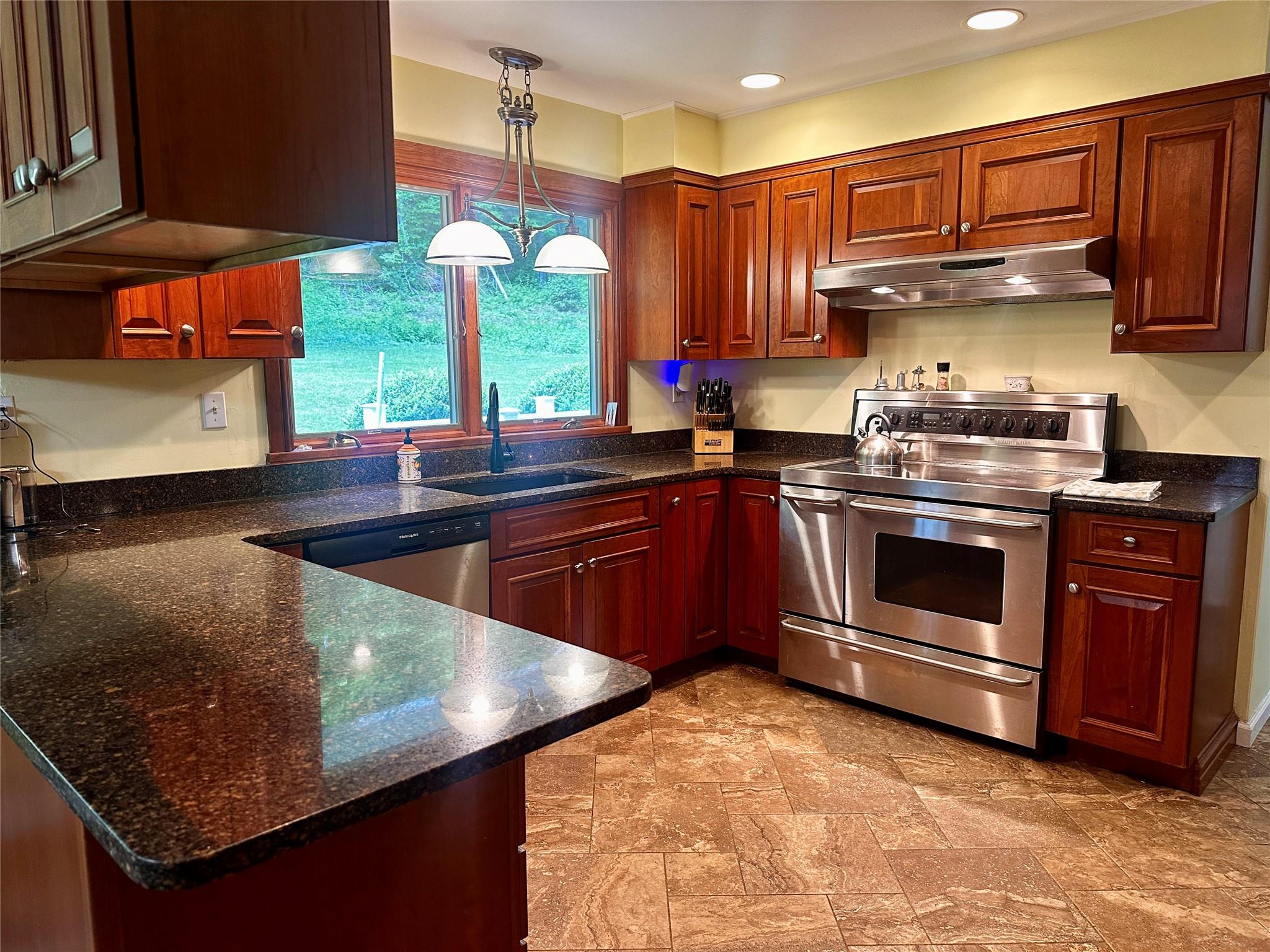 287 Hunns Lake Road, Stanfordville, NY 12581