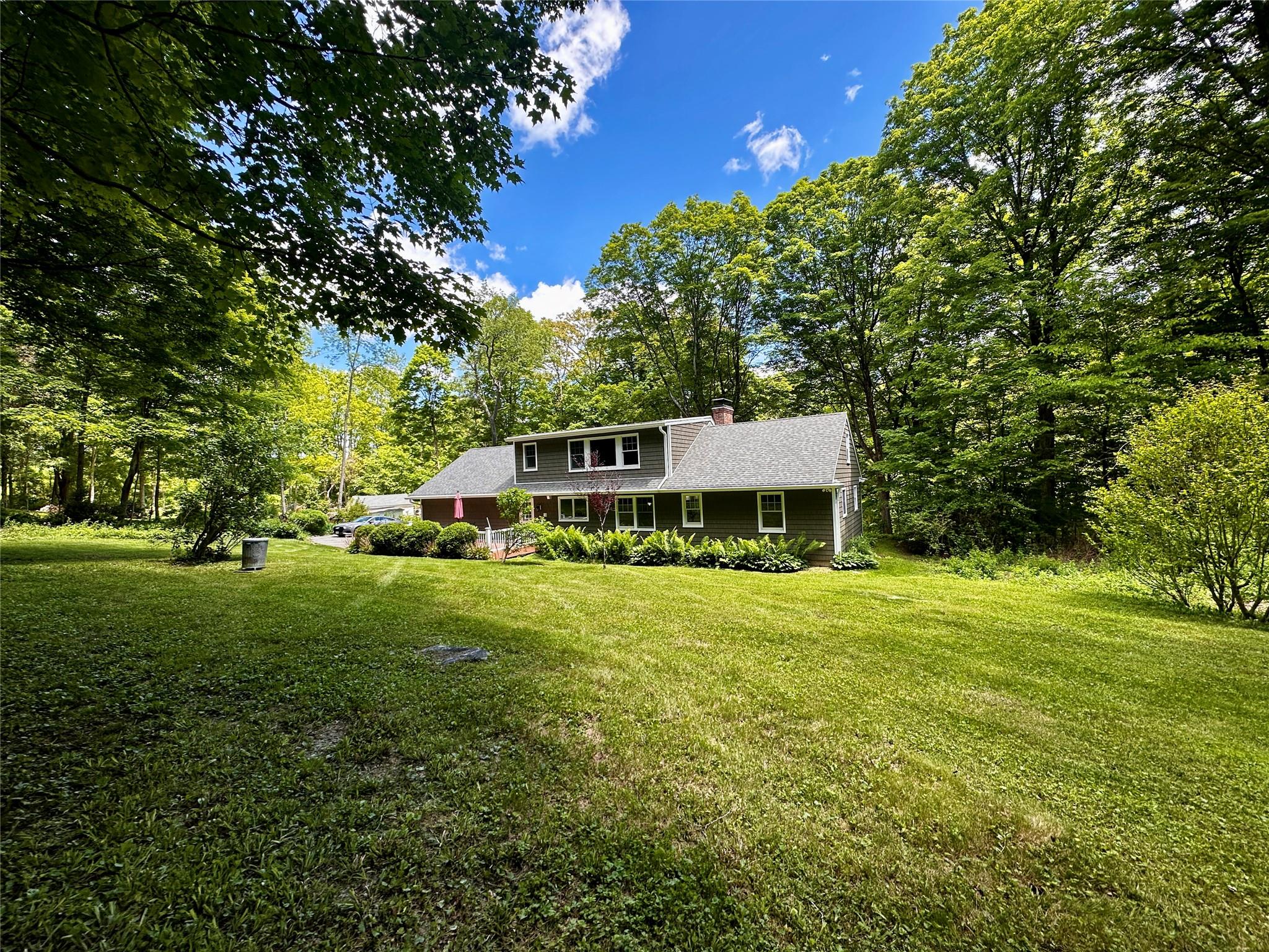 287 Hunns Lake Road, Stanfordville, NY 12581