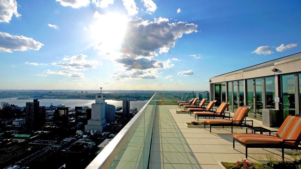 322 W 57th Street # 33U, New York (Manhattan), NY 10019