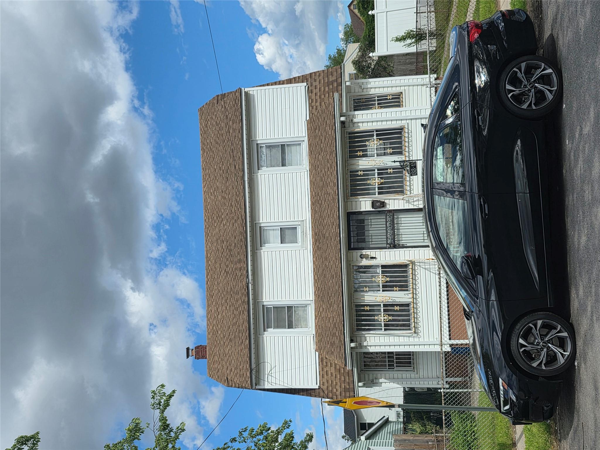 133-15 220 st, Springfield Gardens, NY 11413