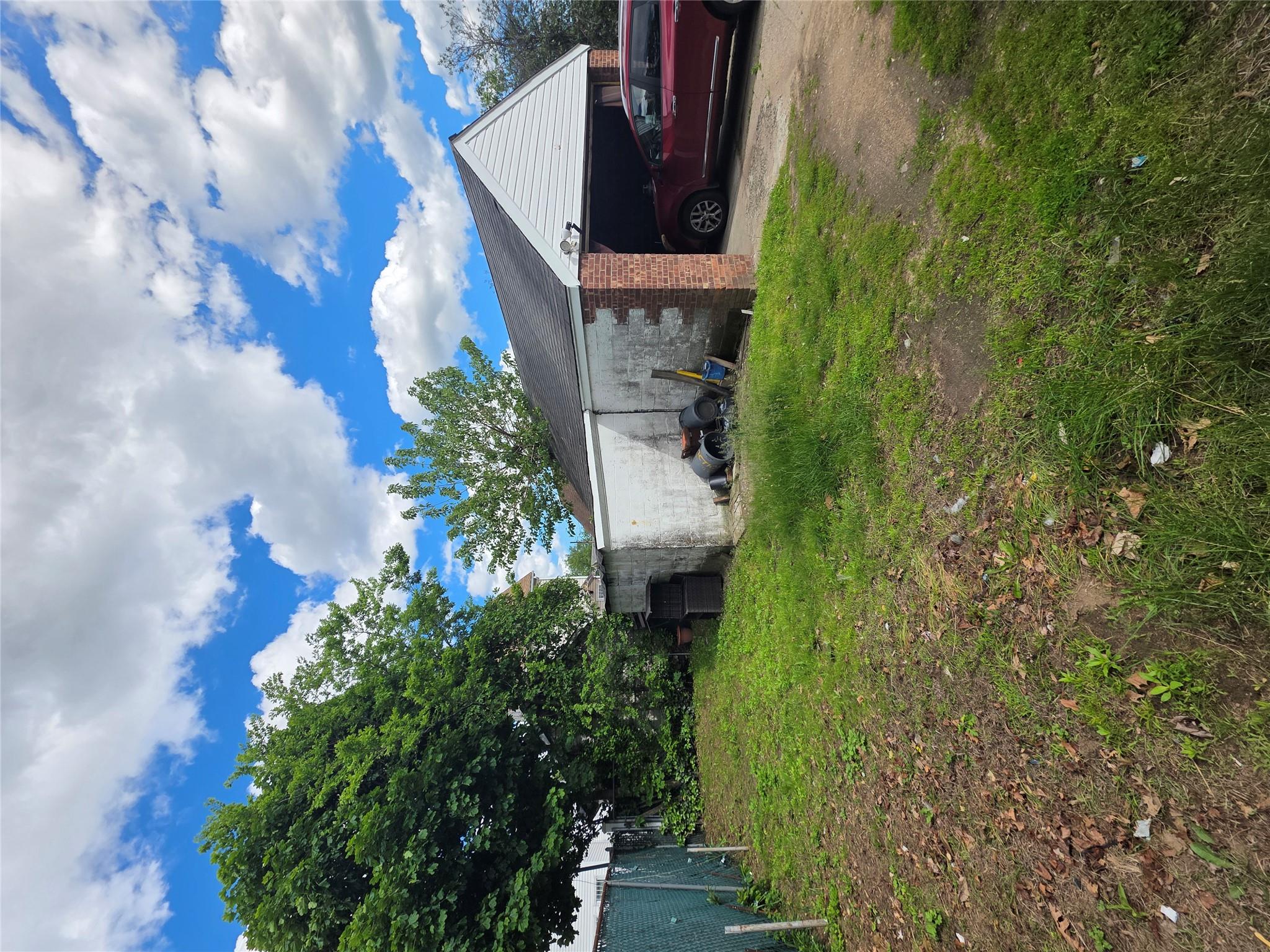 133-15 220 st, Springfield Gardens, NY 11413