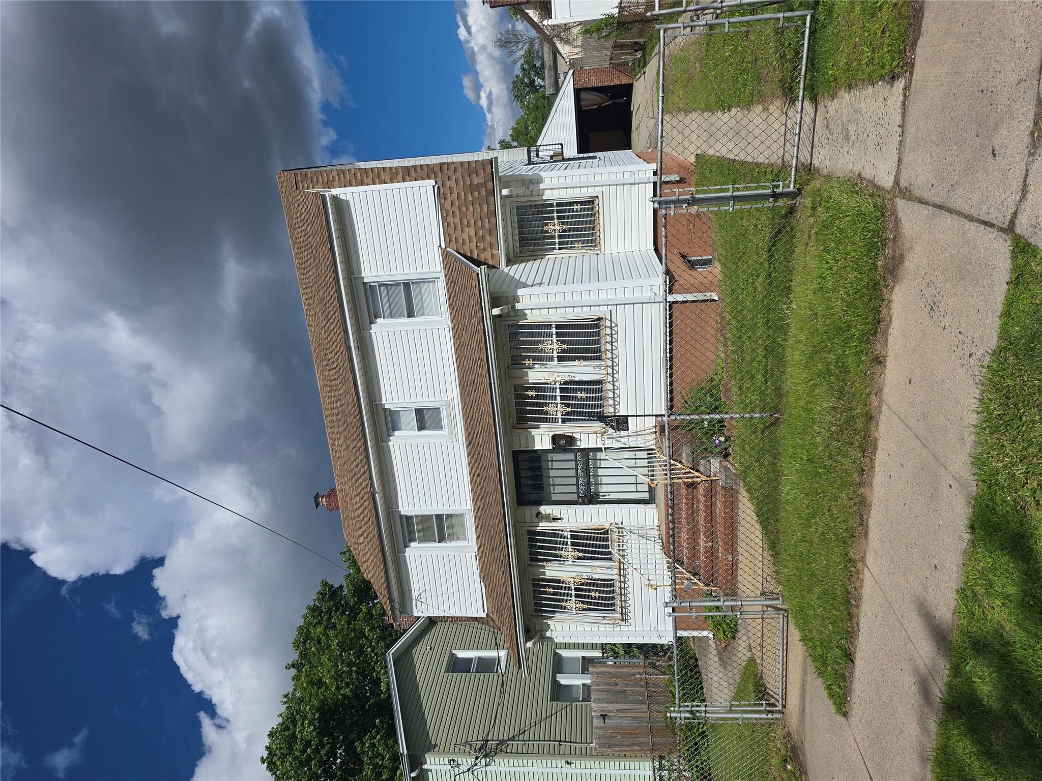 133-15 220 st, Springfield Gardens, NY 11413