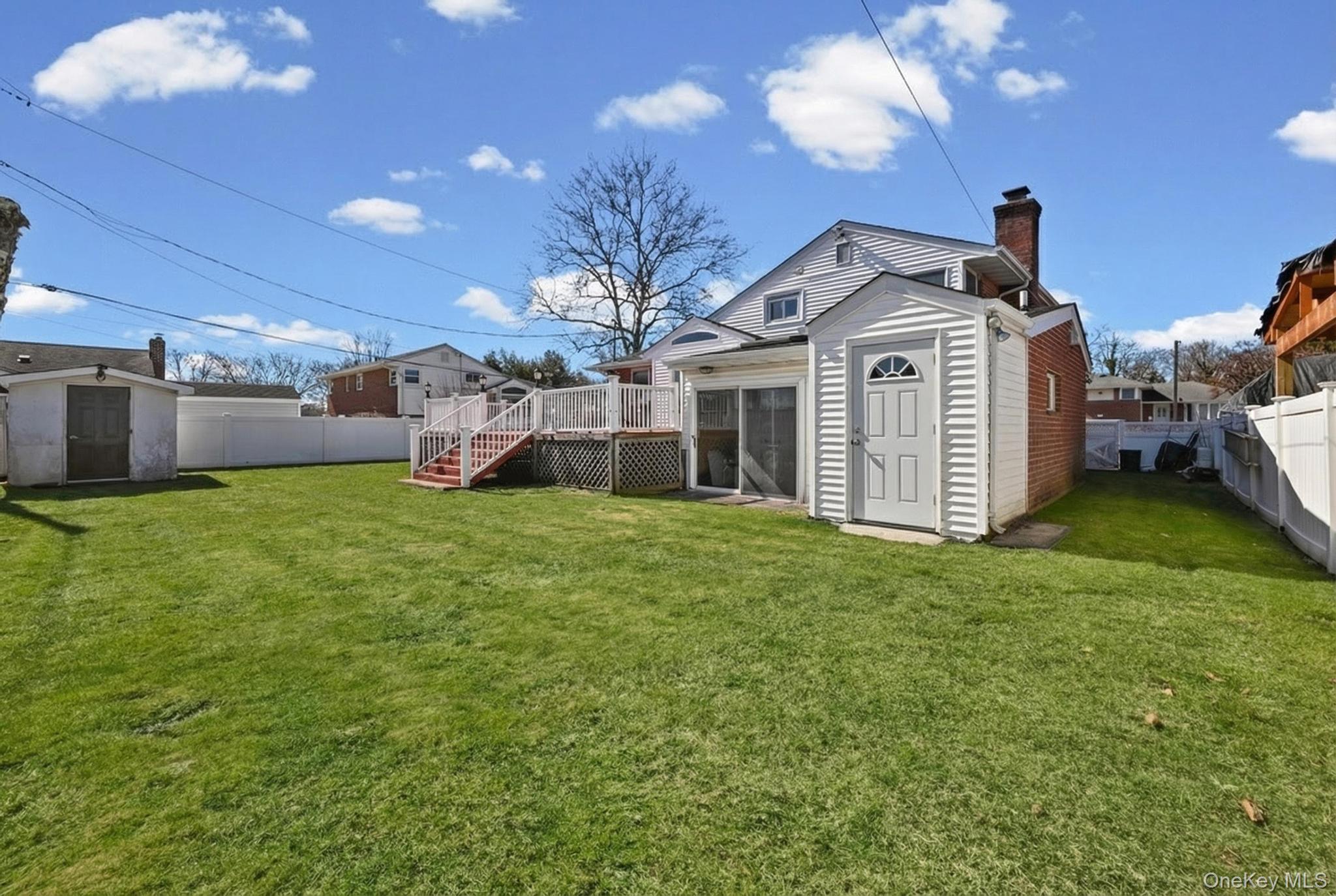 3 Chapin, Farmingdale, NY 11735